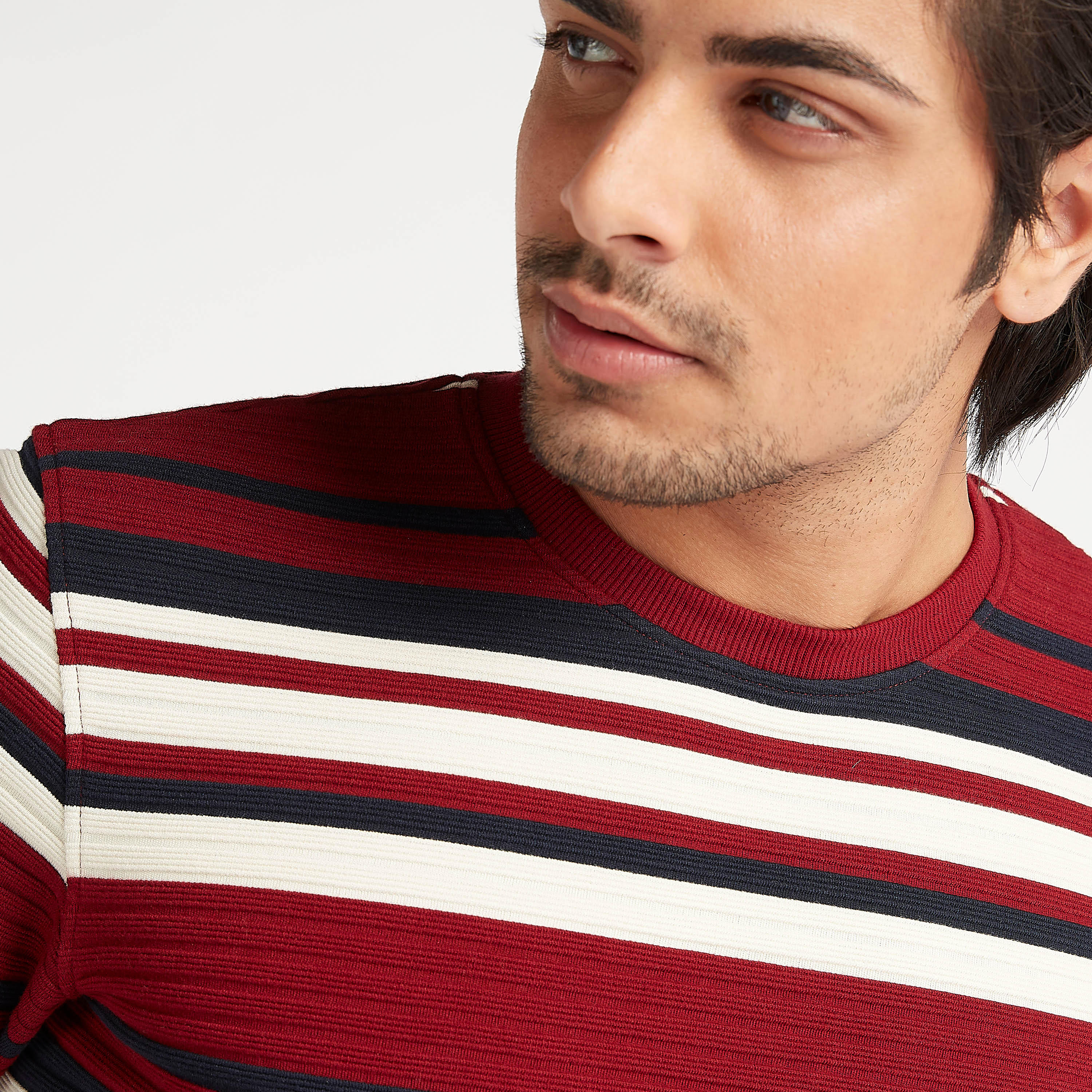 سويت شيرت مخطط بياقة ضيقة بأكمام طويلة-men-winterwear-hoodiesandsweatshirts-image-3