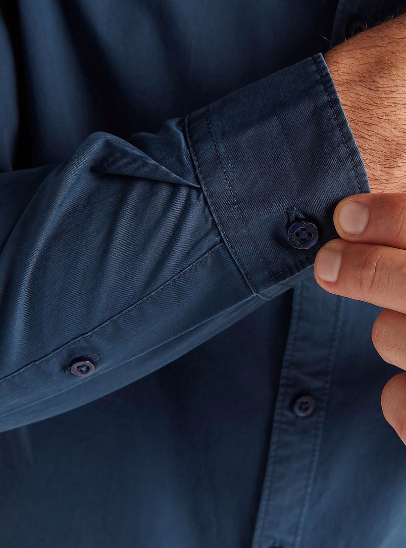 قميص سادة بأكمام طويلة وزر سفلي-men-clothing-shirts-image-1
