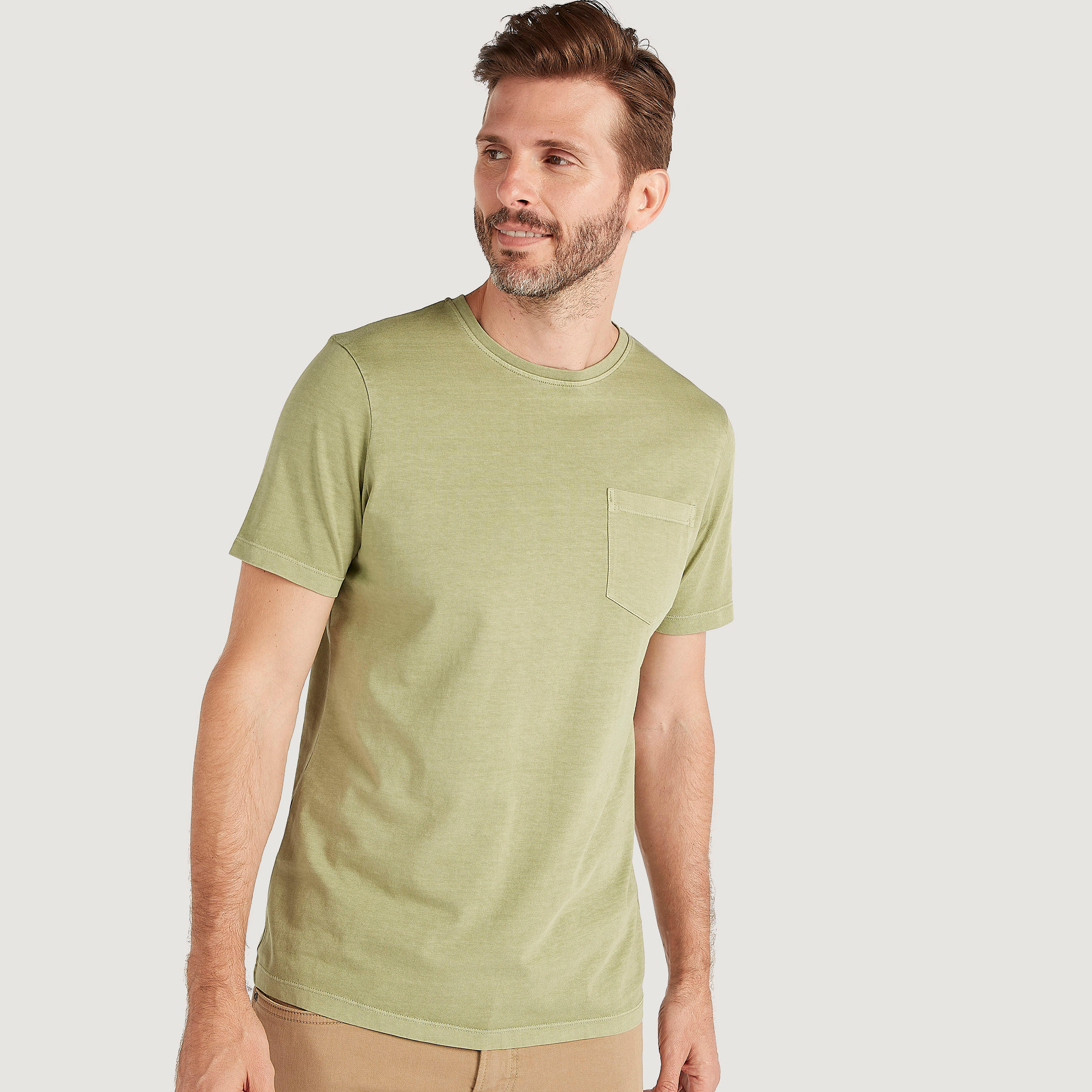 تيشيرت سادة بياقة ضيّقة وأكمام قصيرة-men-clothing-tshirtsandpolos-tshirts-image-4