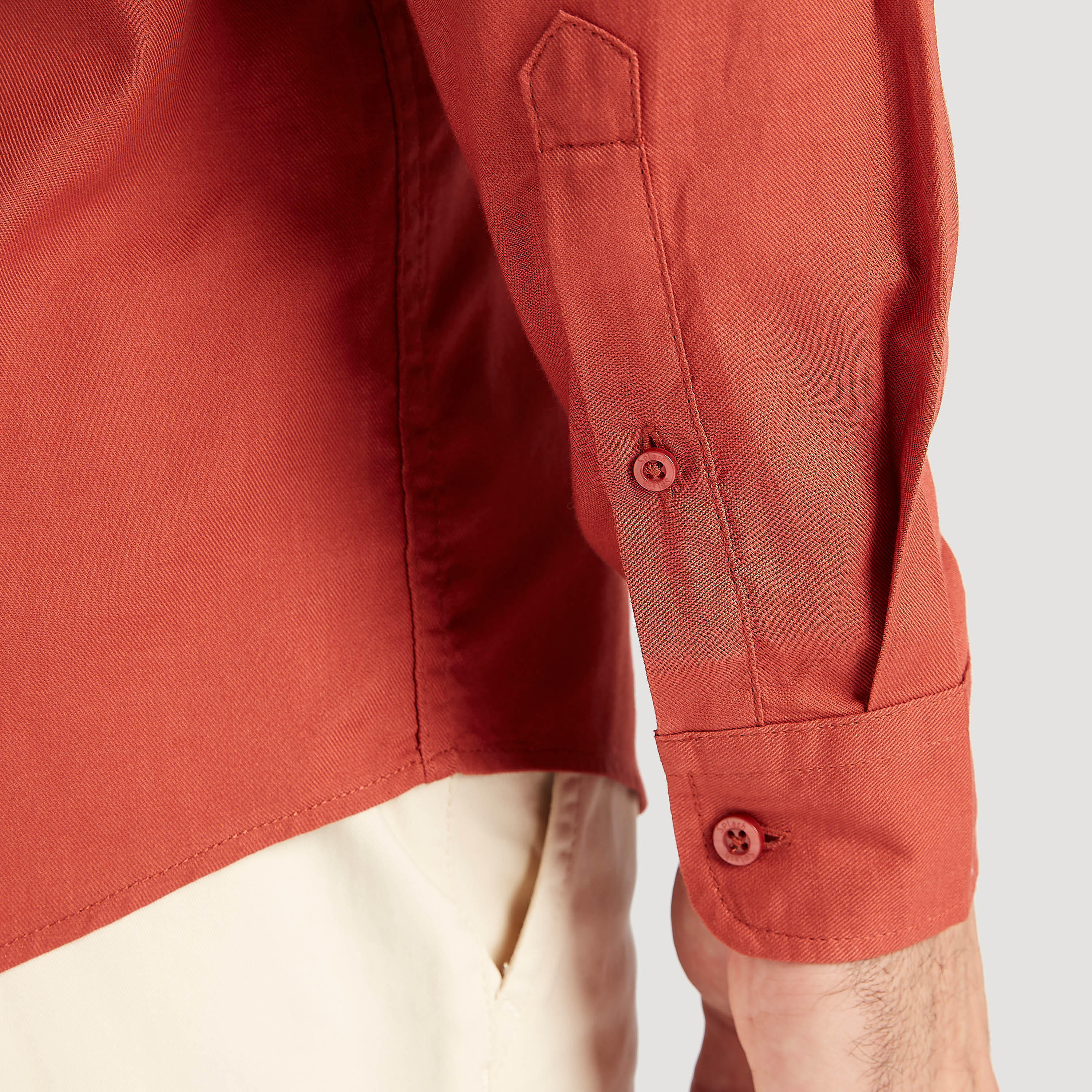 قميص سادة بياقة ماندارين وأكمام طويلة-men-clothing-shirts-image-1