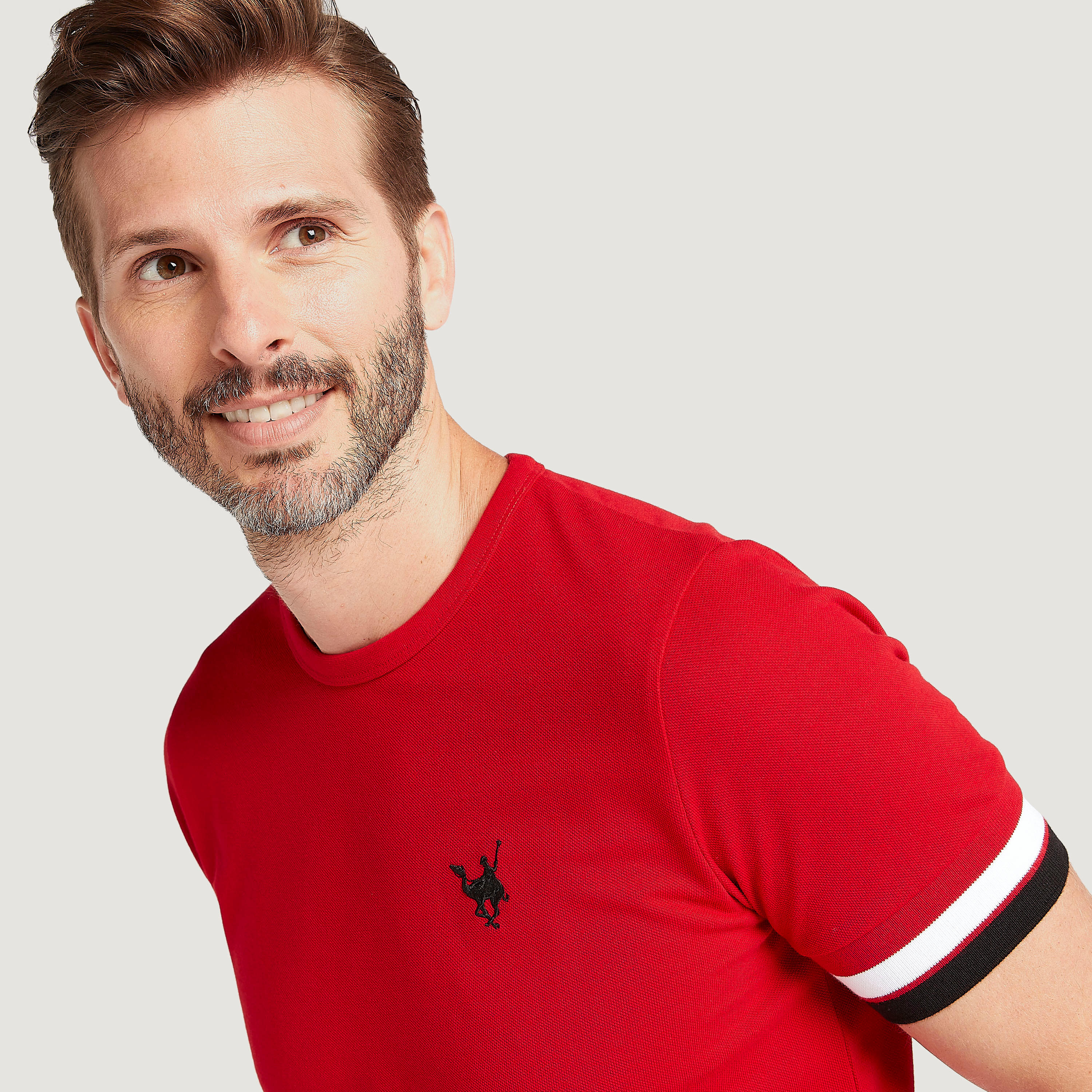 تيشيرت سادة بياقة ضيّقة وأكمام قصيرة-men-clothing-tshirtsandpolos-tshirts-image-4