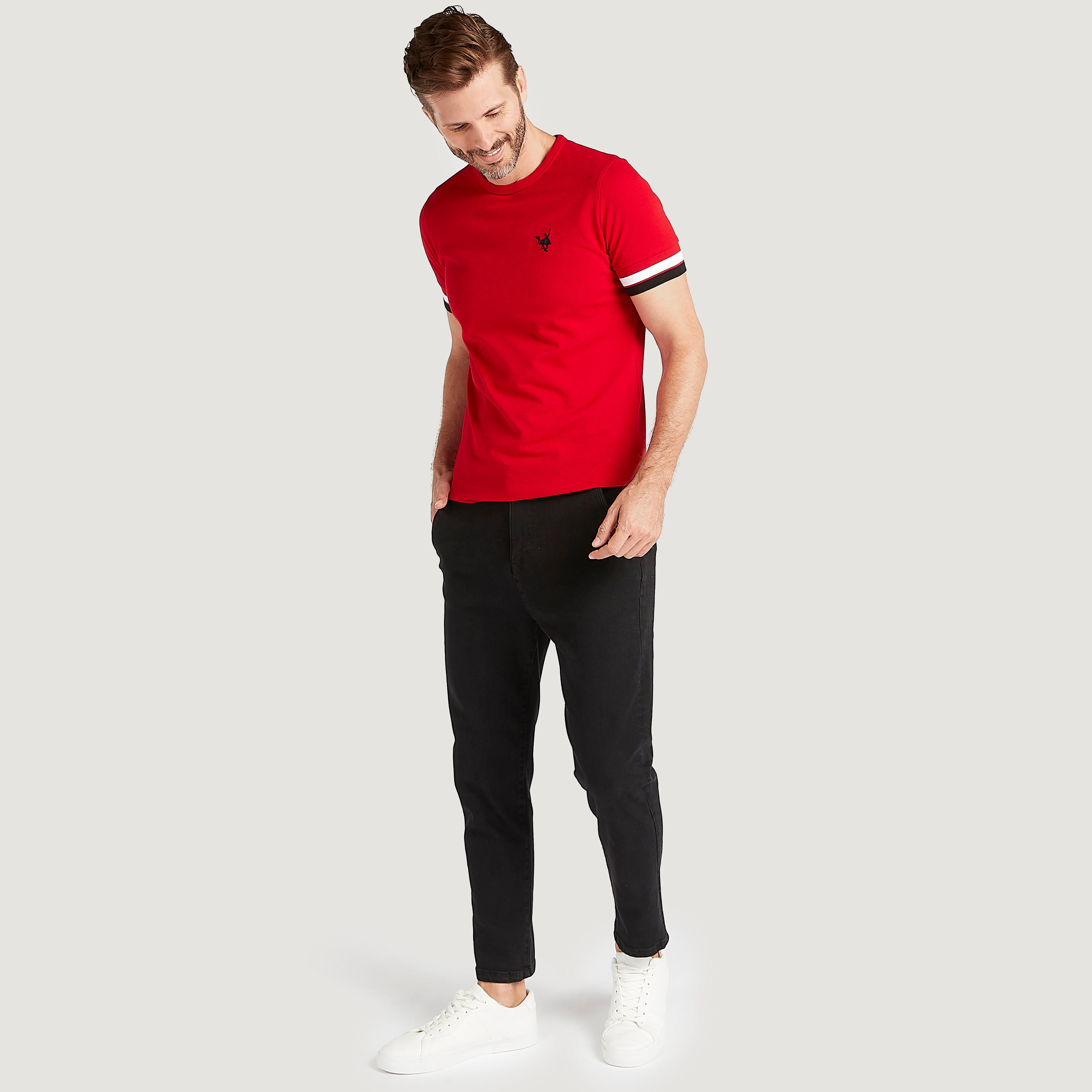 تيشيرت سادة بياقة ضيّقة وأكمام قصيرة-men-clothing-tshirtsandpolos-tshirts-image-1