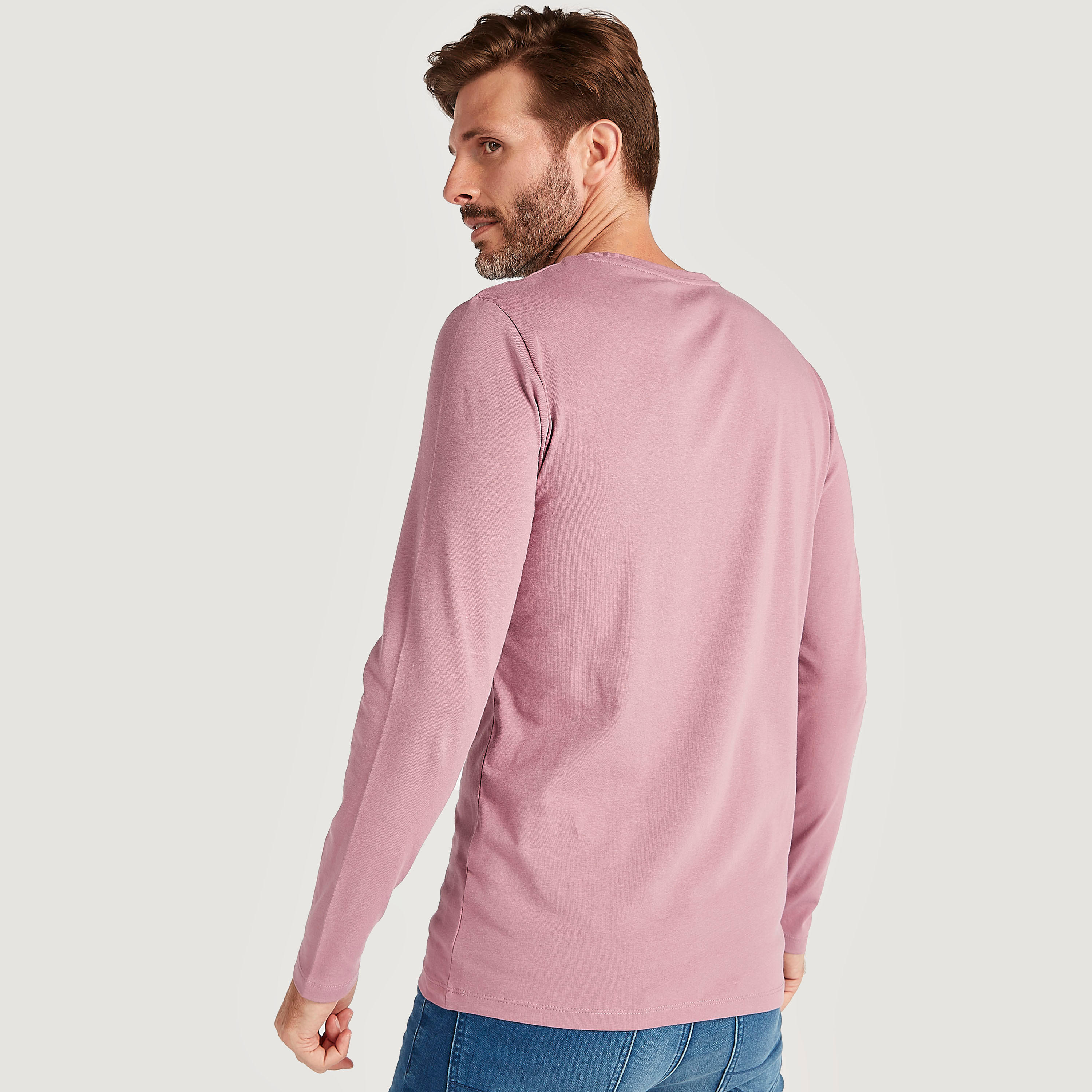 تيشيرت بارز الملمس بياقة ضيّقة وأكمام قصيرة-men-clothing-tshirtsandpolos-tshirts-image-1