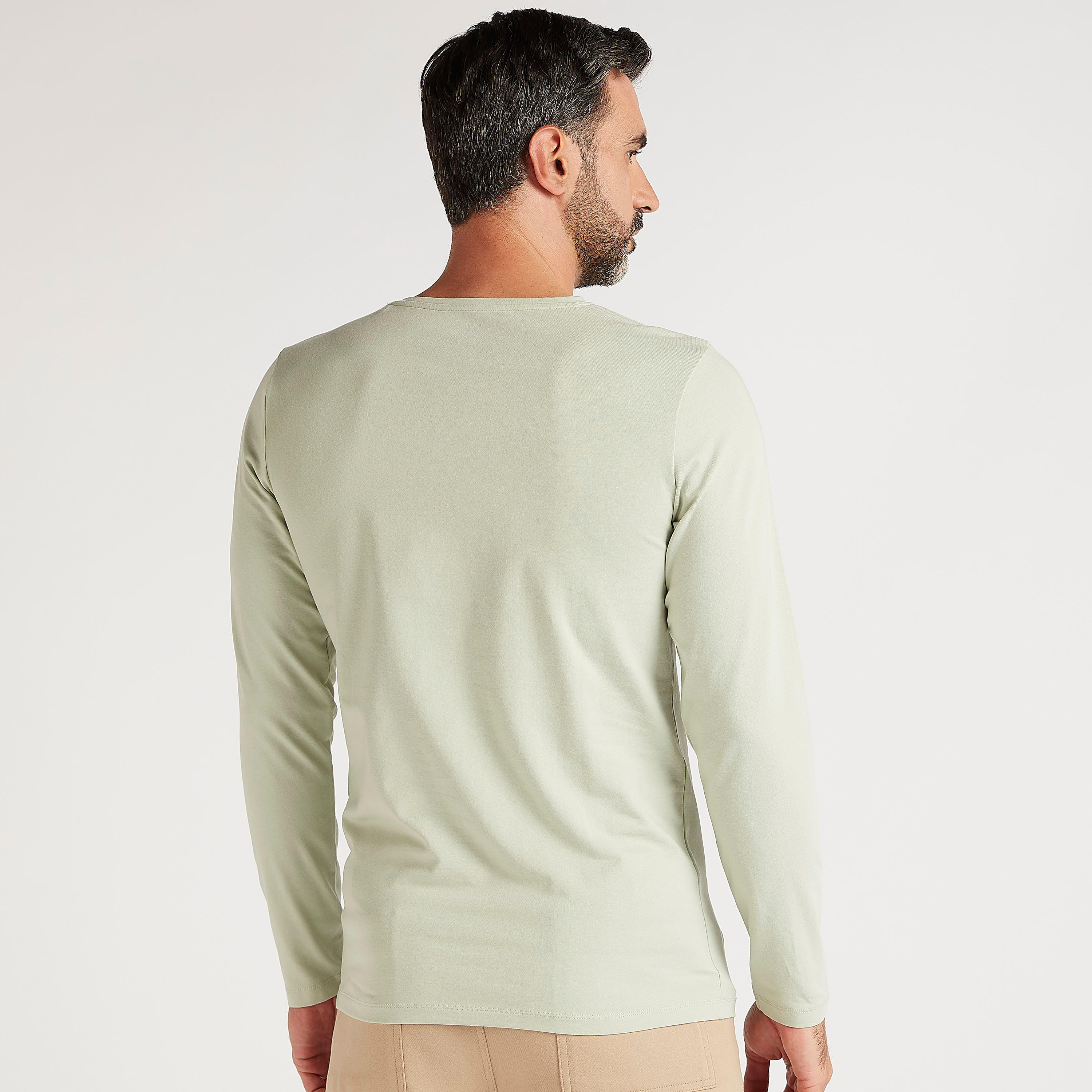تيشيرت سادة بياقة ضيّقة وأكمام طويلة-men-clothing-tshirtsandpolos-tshirts-image-2