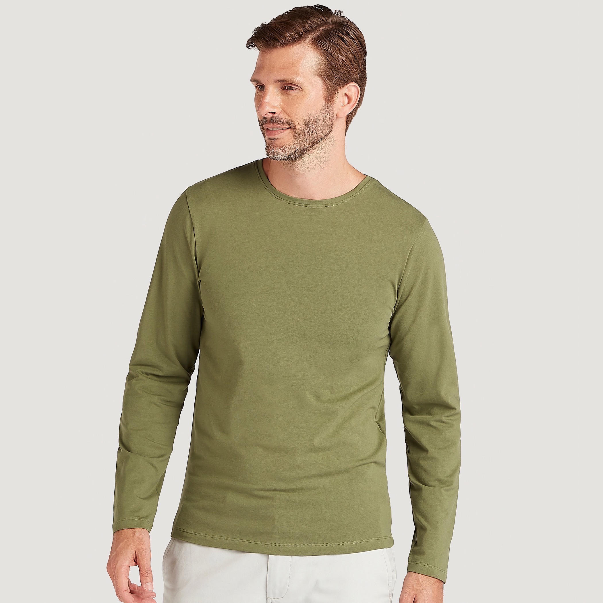تيشيرت سادة بياقة ضيّقة وأكمام طويلة-men-clothing-tshirtsandpolos-tshirts-image-4