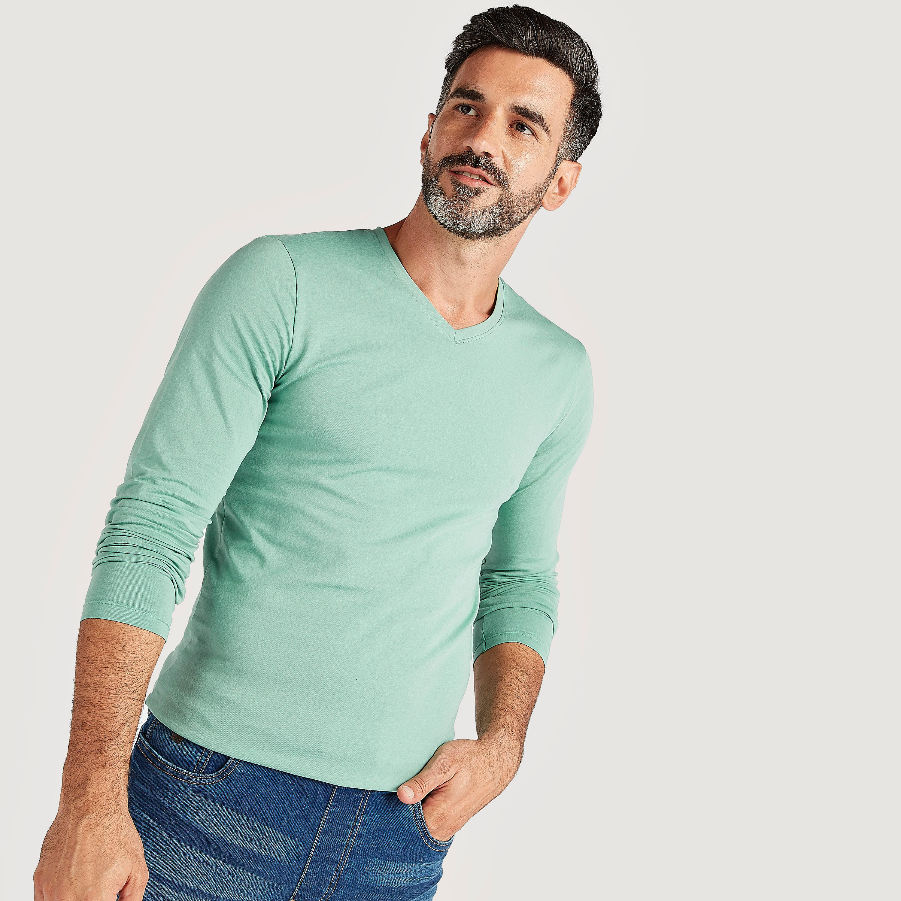 Solid T-shirt with Long Sleeves and V-neck-men-clothing-tshirtsandpolos-tshirts-image-1
