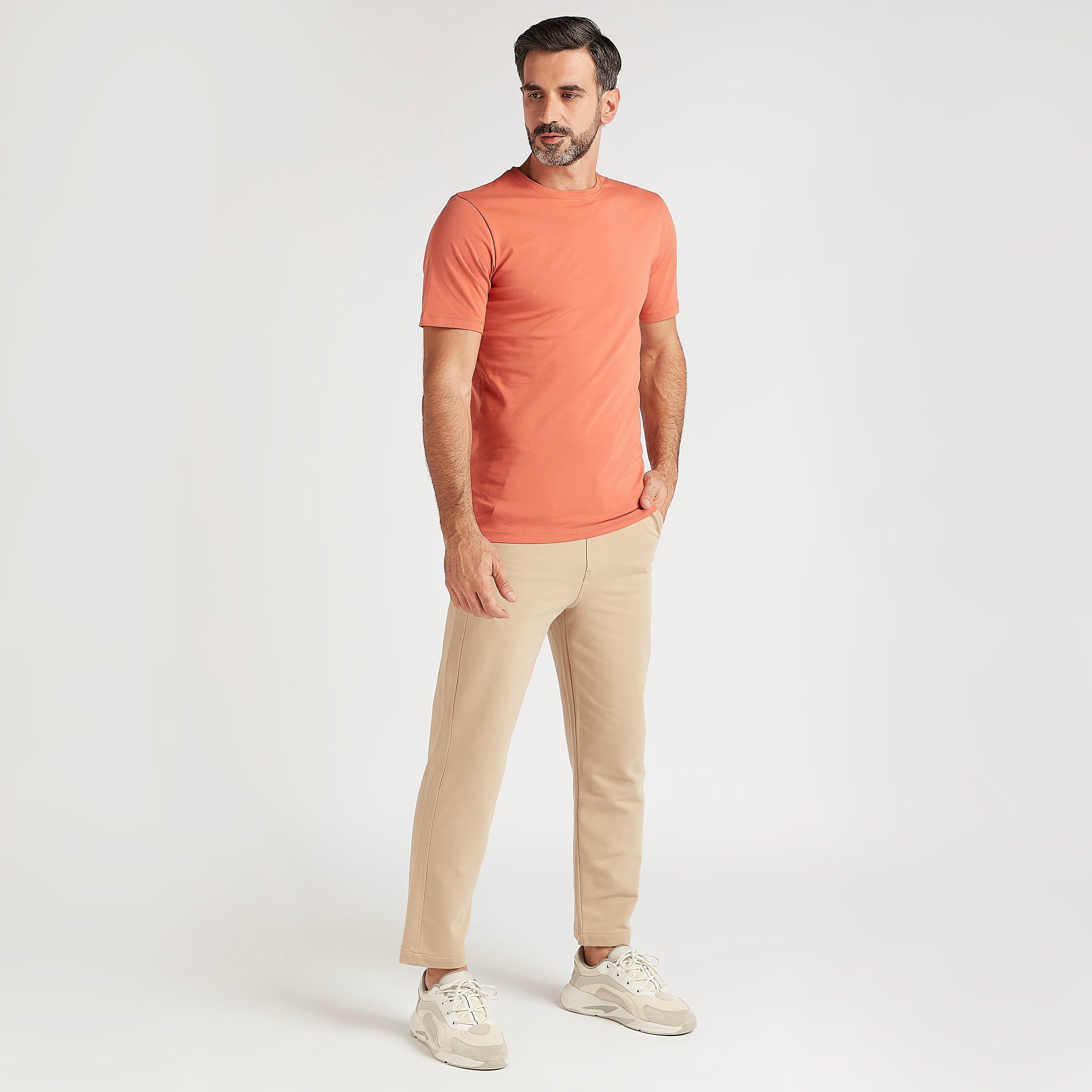 تيشيرت سادة بياقة ضيّقة وأكمام قصيرة-men-clothing-tshirtsandpolos-tshirts-image-3