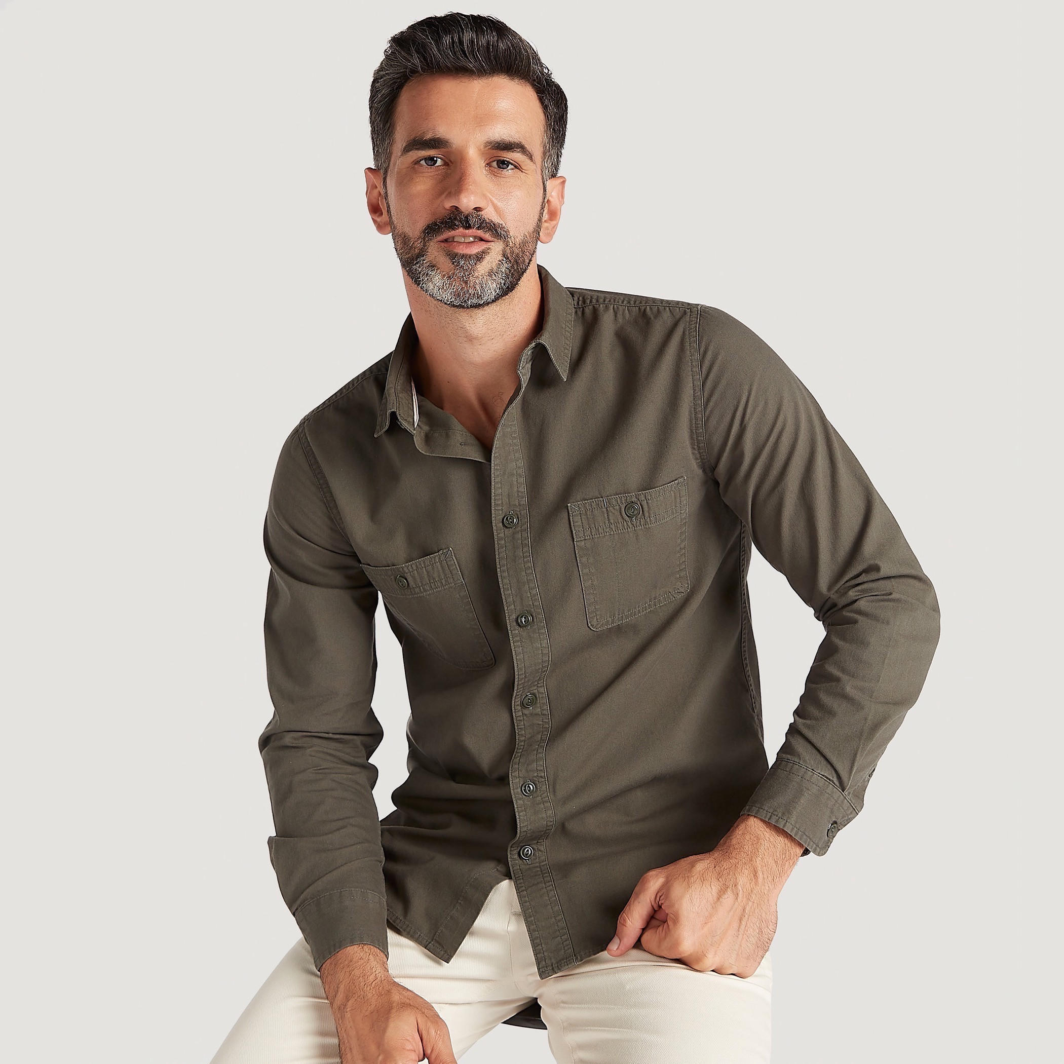 قميص سادة بياقة عادية وأكمام طويلة-men-clothing-shirts-image-6