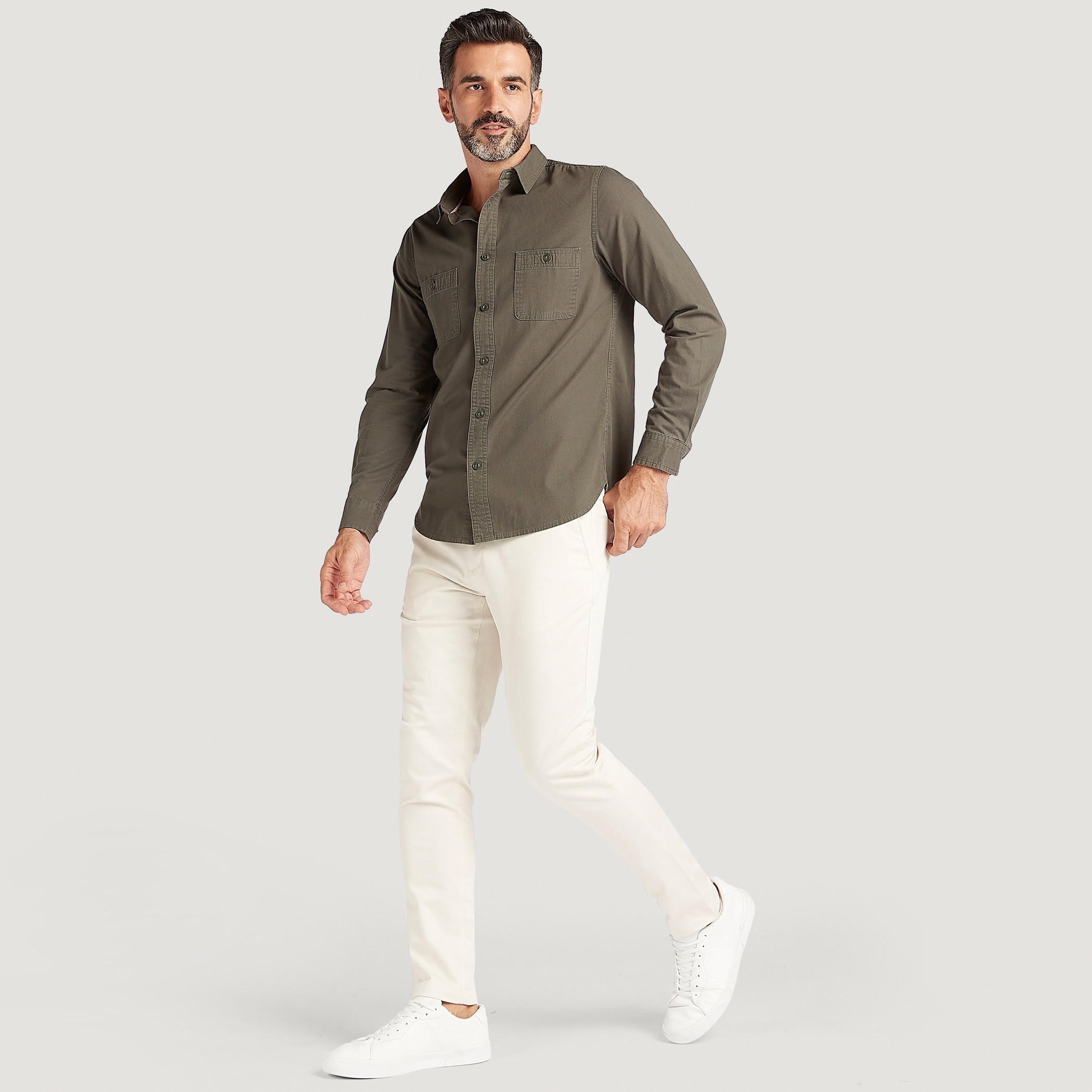 قميص سادة بياقة عادية وأكمام طويلة-men-clothing-shirts-image-5
