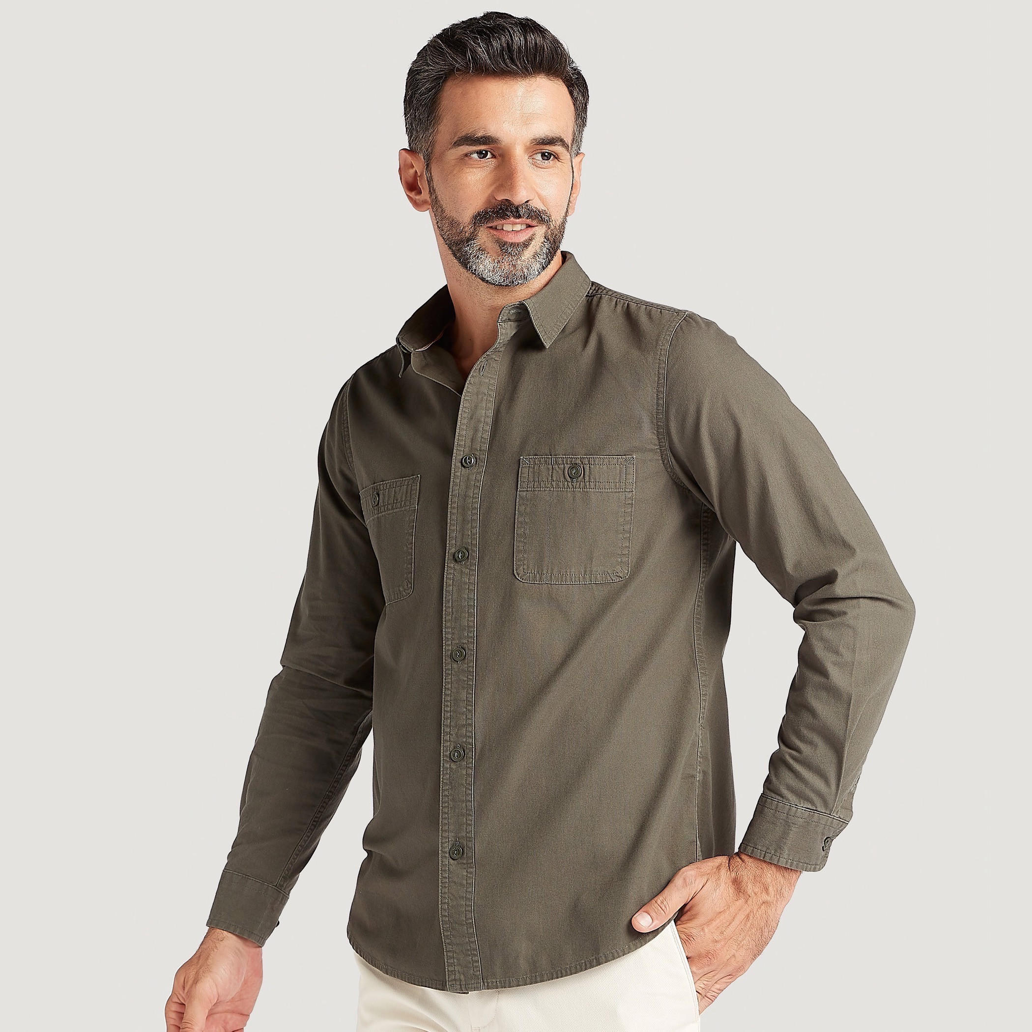قميص سادة بياقة عادية وأكمام طويلة-men-clothing-shirts-image-4