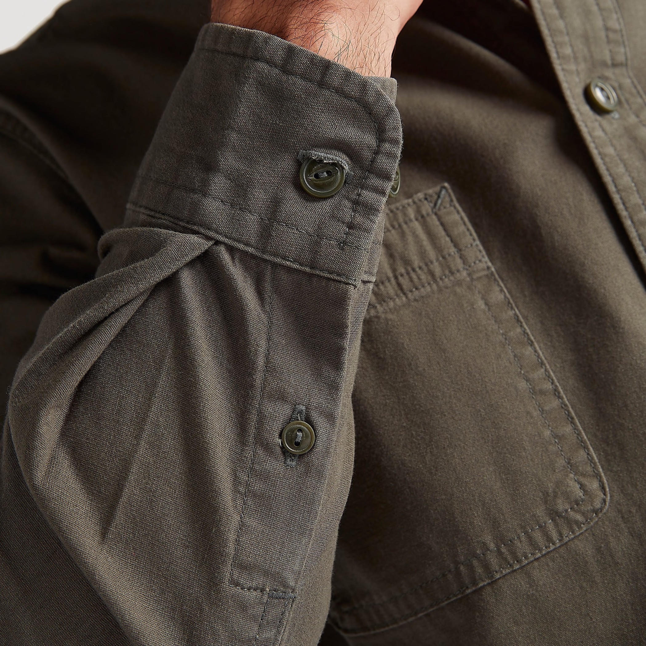 قميص سادة بياقة عادية وأكمام طويلة-men-clothing-shirts-image-1