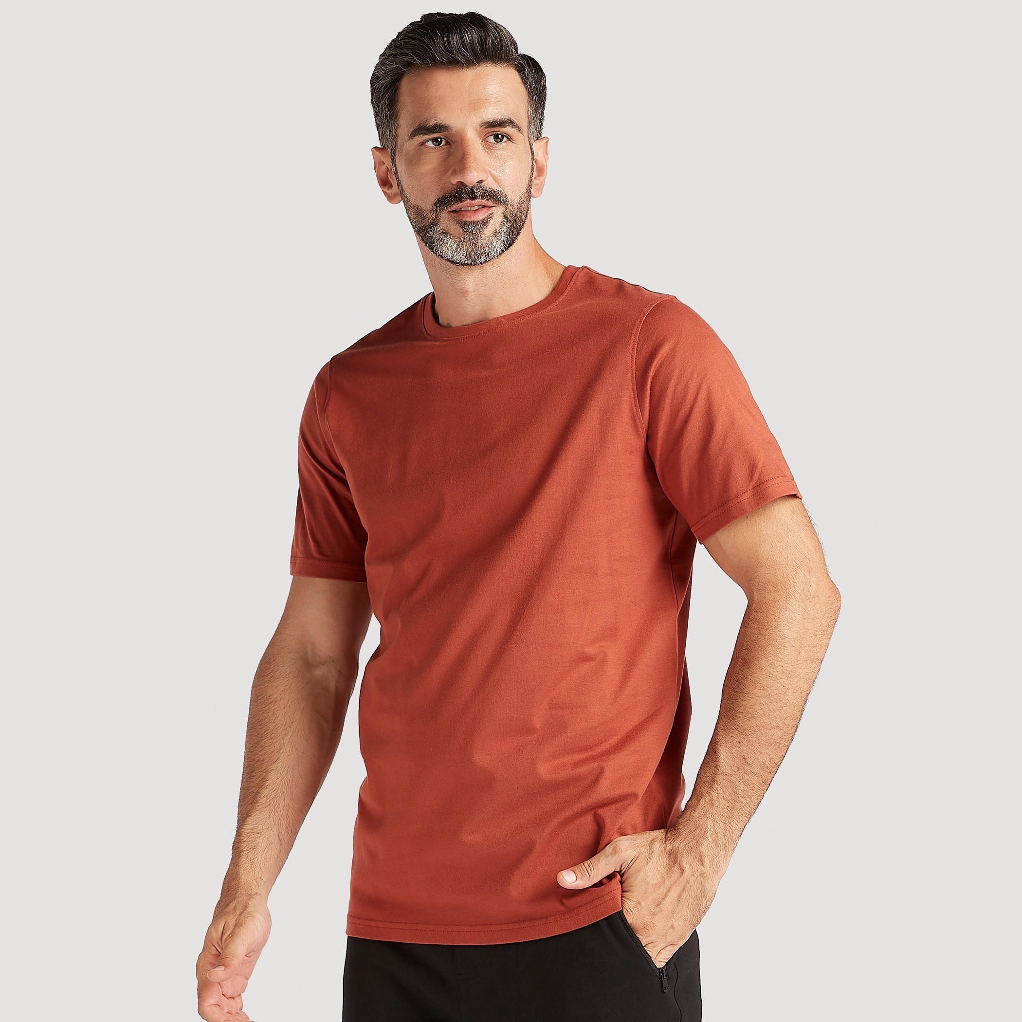 تيشيرت سادة بياقة ضيّقة وأكمام قصيرة-men-clothing-tshirtsandpolos-tshirts-image-1