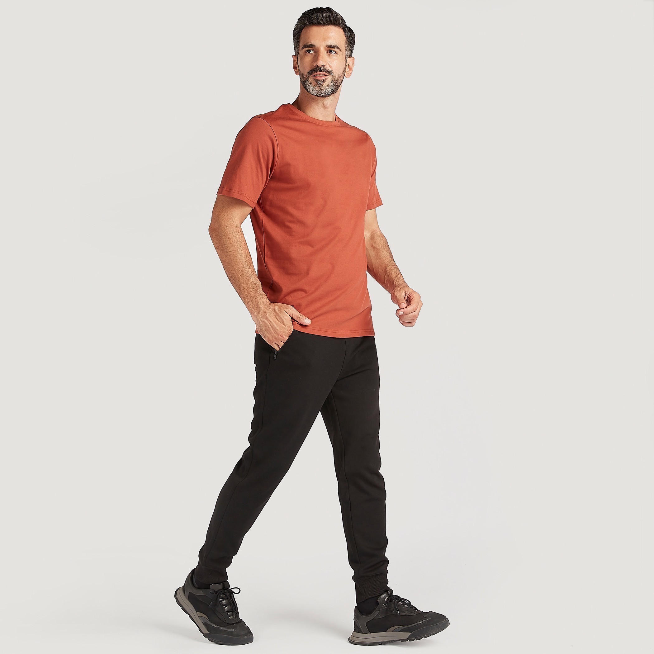 تيشيرت سادة بياقة ضيّقة وأكمام قصيرة-men-clothing-tshirtsandpolos-tshirts-image-2