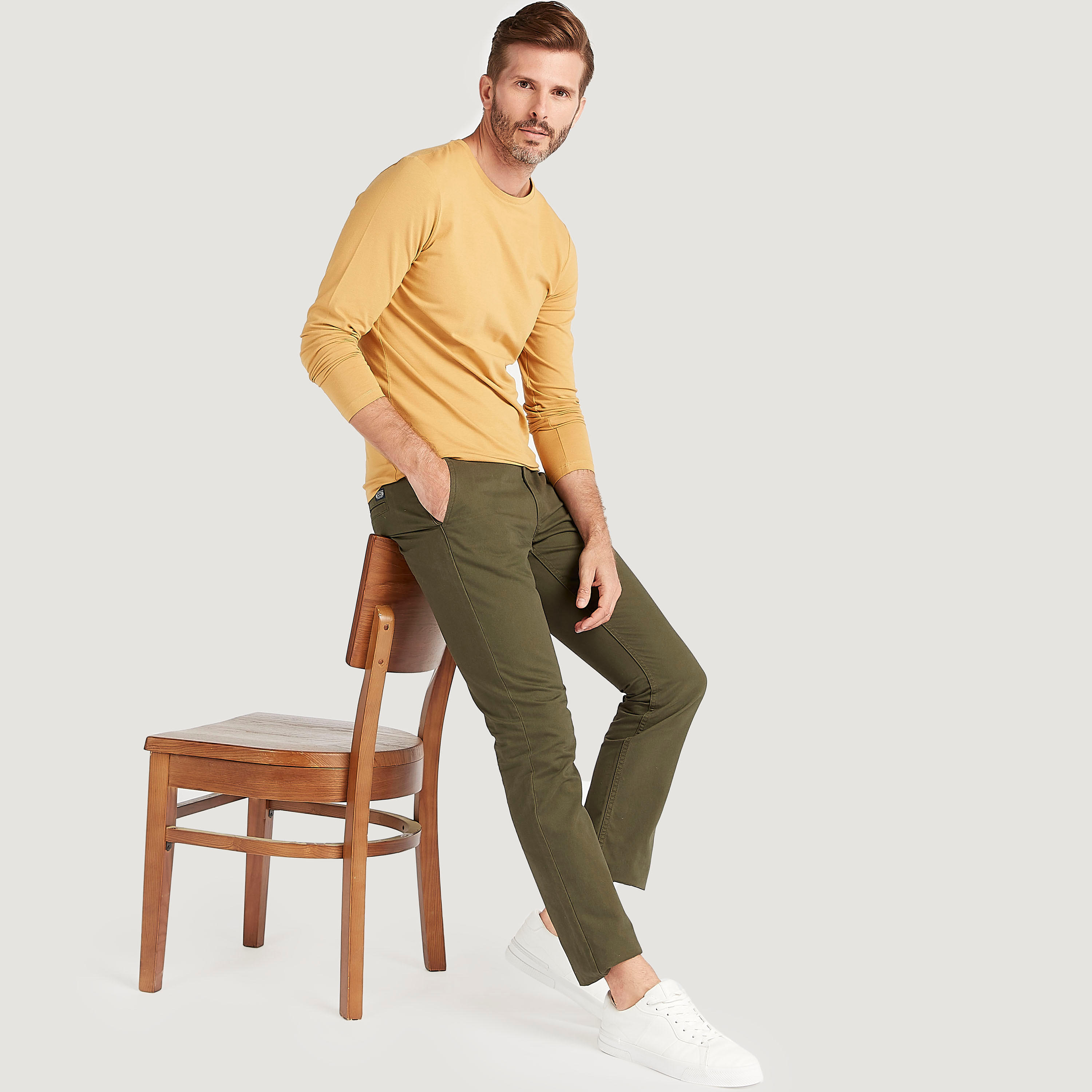 تيشيرت سادة بياقة ضيّقة وأكمام طويلة-men-clothing-tshirtsandpolos-tshirts-image-5