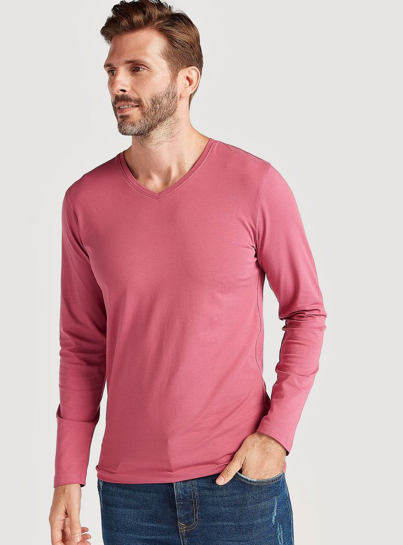تيشيرت سادة بياقة v وأكمام طويلة-men-clothing-tshirtsandpolos-tshirts-image-3