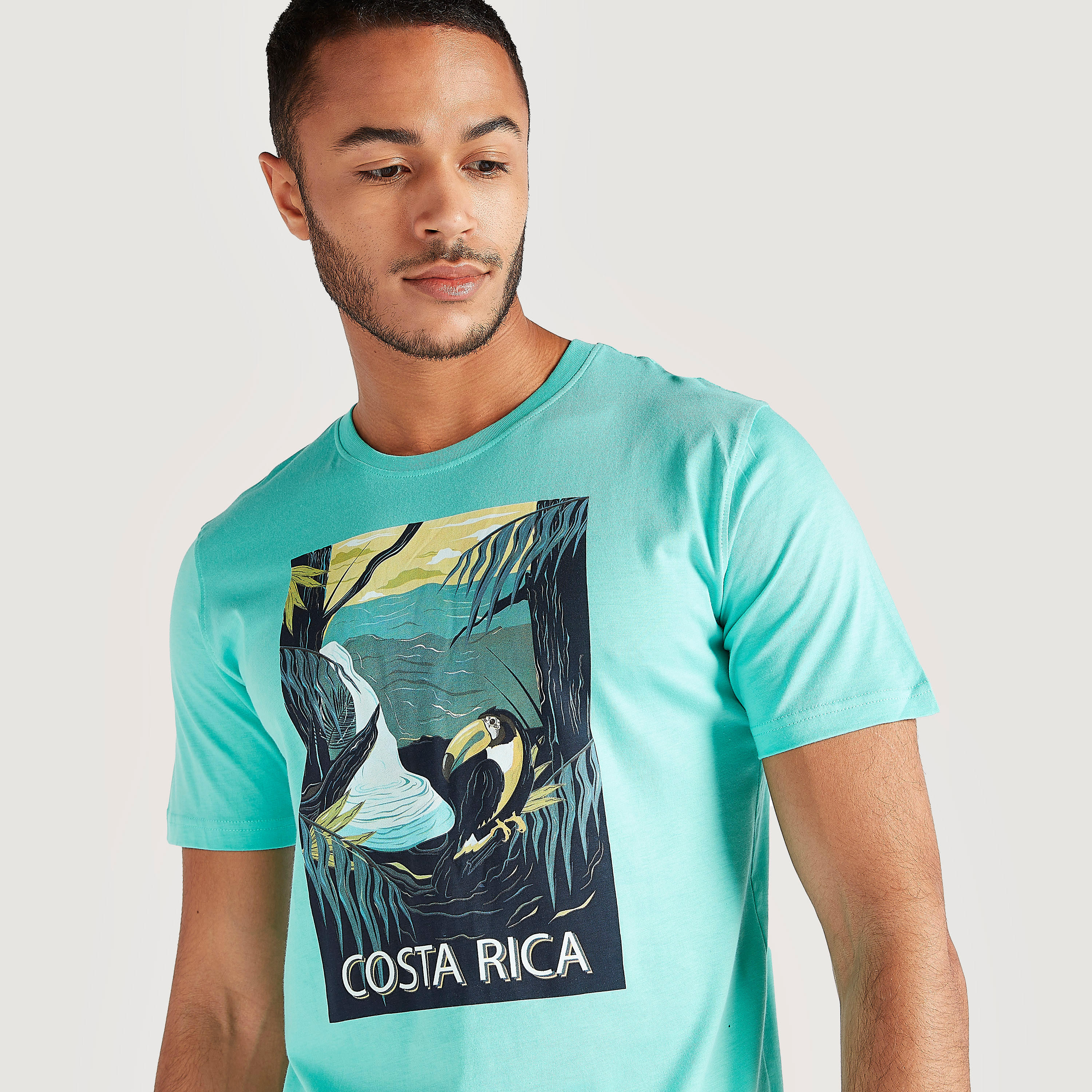 تيشيرت بياقة ضيّقة وأكمام قصيرة وطبعات-men-clothing-tshirtsandpolos-tshirts-image-3