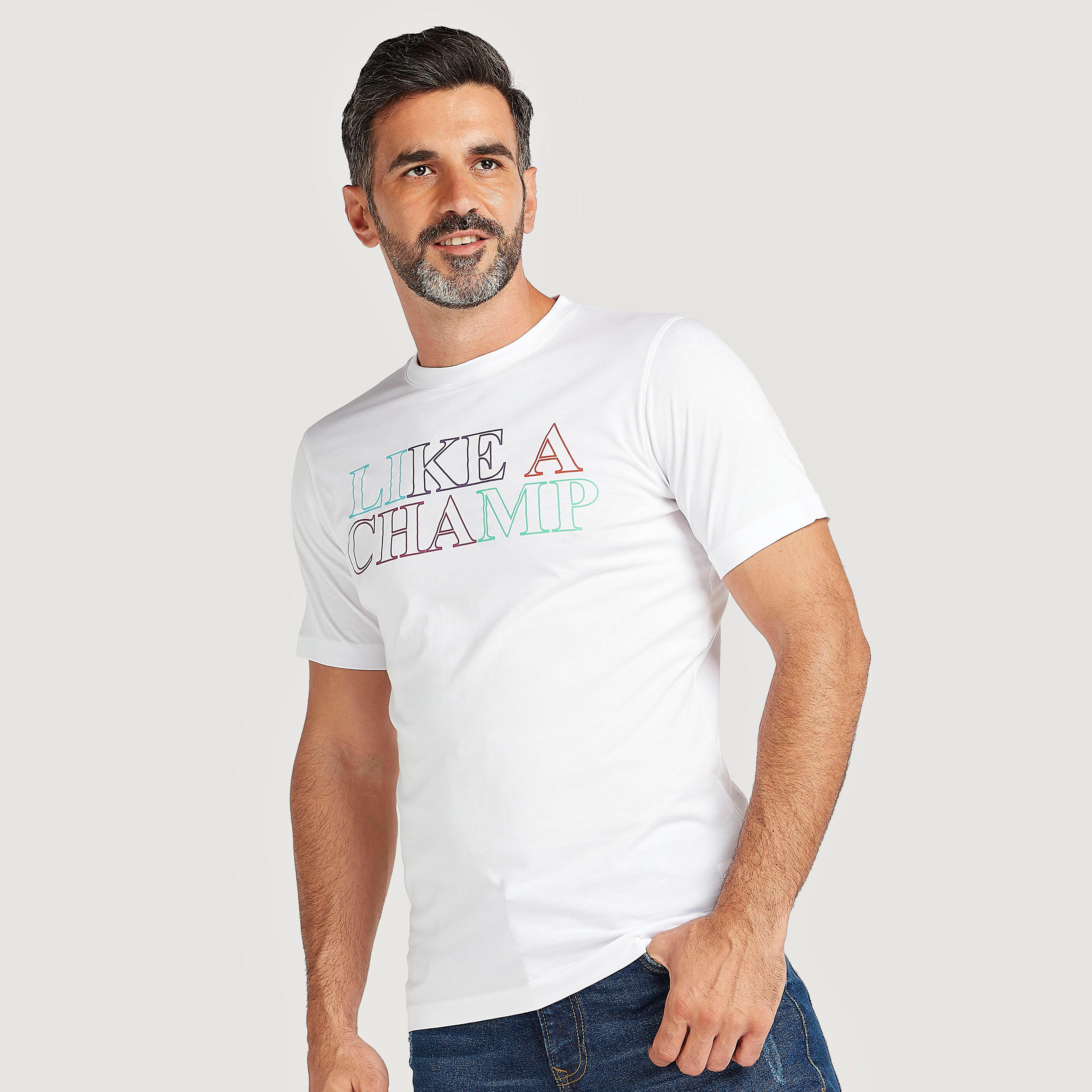 تيشيرت بياقة ضيّقة وأكمام قصيرة وطبعات-men-clothing-tshirtsandpolos-tshirts-image-1