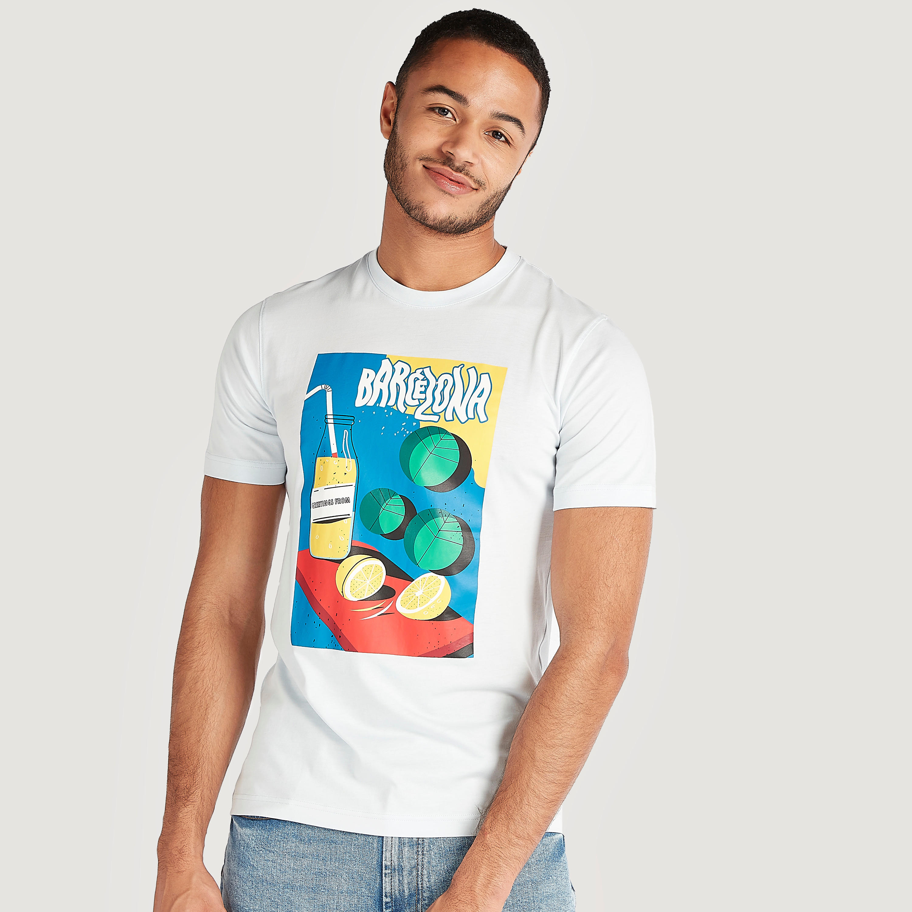 تيشيرت بياقة ضيّقة وأكمام قصيرة وطبعات-men-clothing-tshirtsandpolos-tshirts-image-5