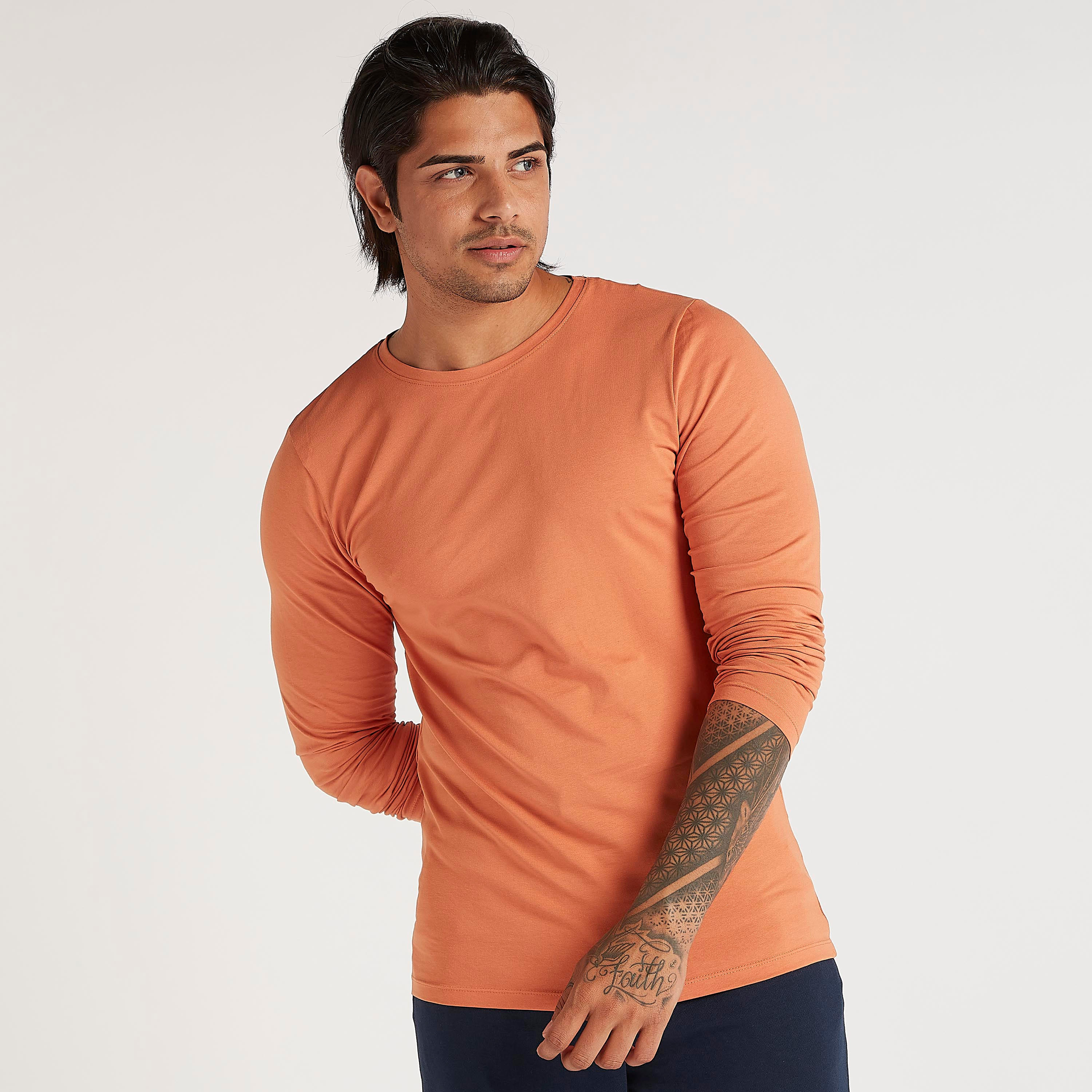 Solid T-shirt with Long Sleeves and Crew Neck-men-clothing-tshirtsandpolos-tshirts-image-1