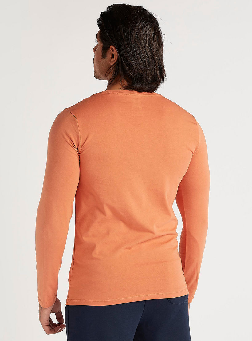 Solid T-shirt with Long Sleeves and Crew Neck-men-clothing-tshirtsandpolos-tshirts-image-4