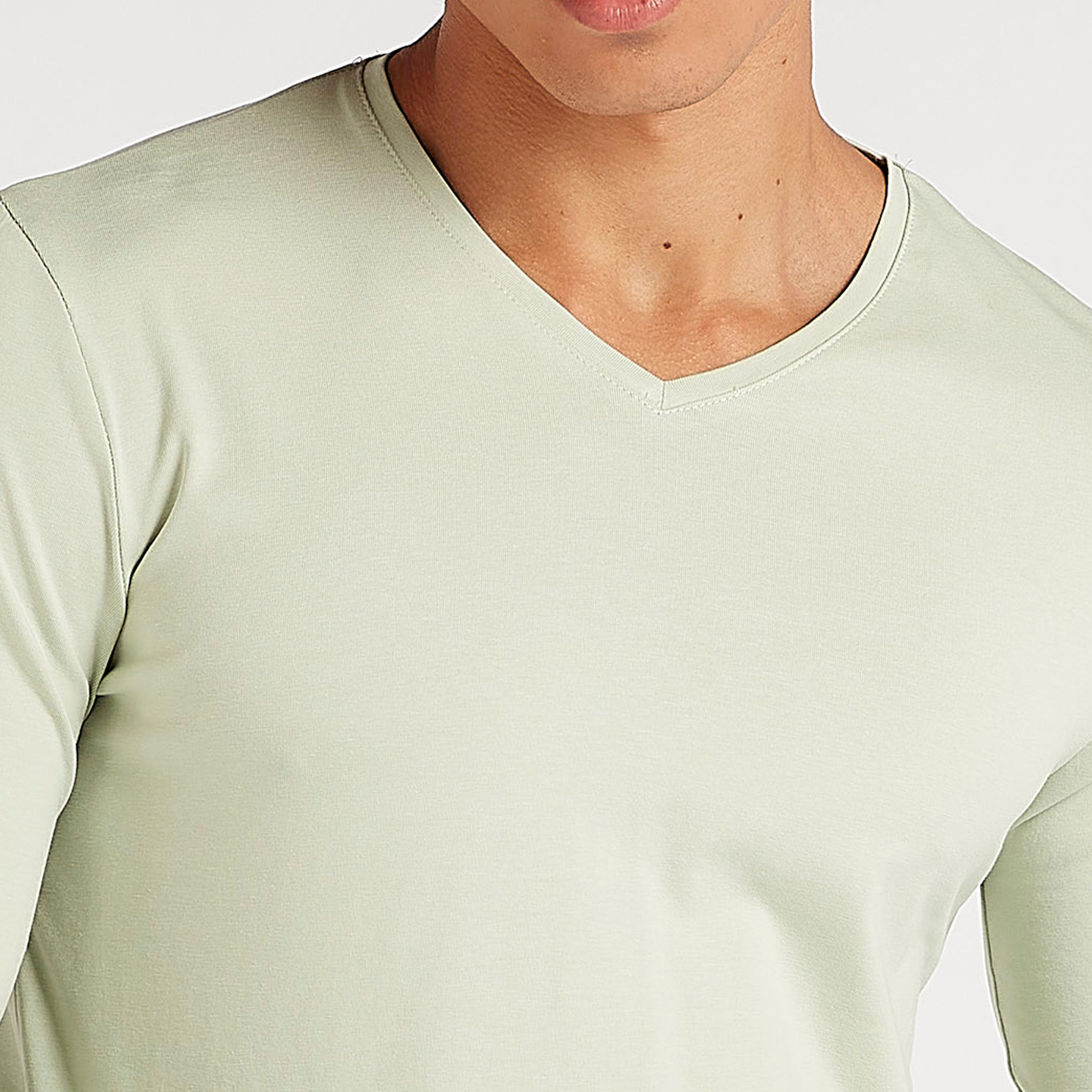 تيشيرت سادة بياقة V وأكمام طويلة-men-clothing-tshirtsandpolos-tshirts-image-2