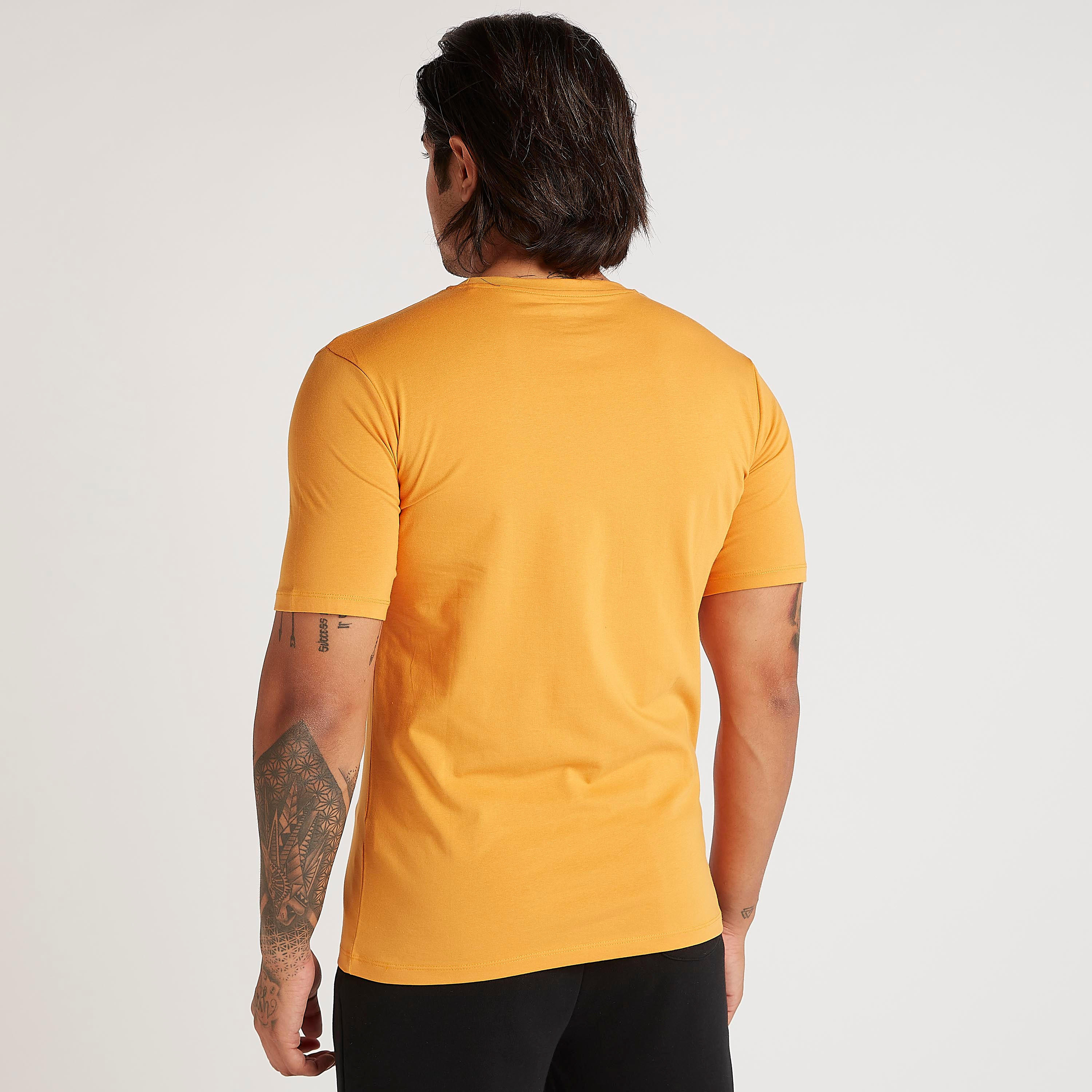 تيشيرت سادة بياقة ضيّقة وأكمام قصيرة-men-clothing-tshirtsandpolos-tshirts-image-4