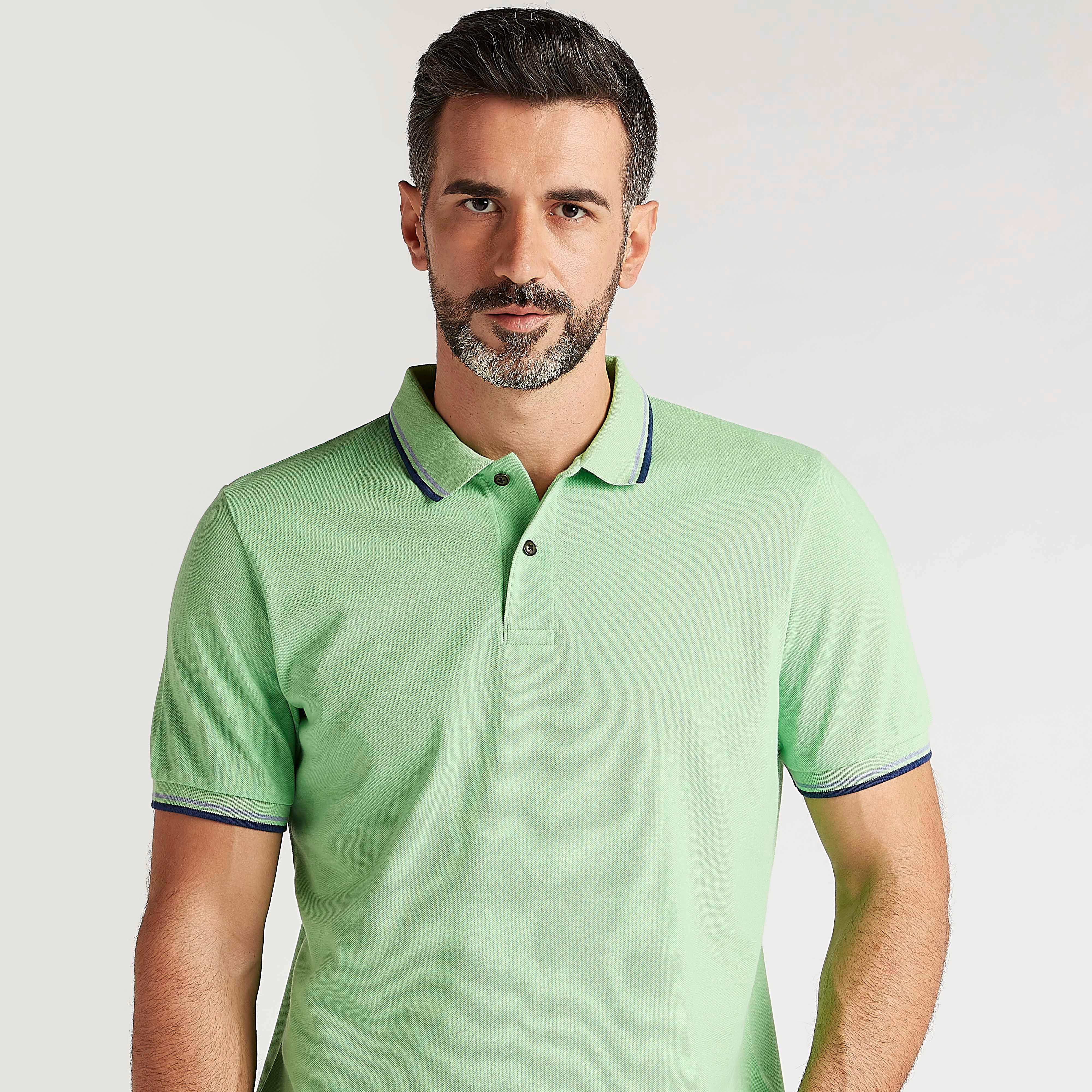 تيشيرت بولو سادة بأكمام قصيرة وتفاصيل خيوط بارزة-men-clothing-tshirtsandpolos-polos-image-7