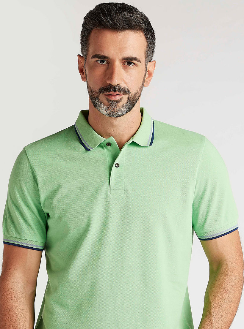 تيشيرت بولو سادة بأكمام قصيرة وتفاصيل خيوط بارزة-men-clothing-tshirtsandpolos-polos-image-7