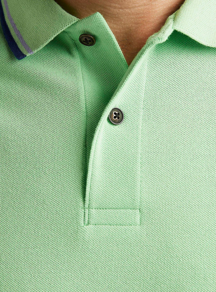 تيشيرت بولو سادة بأكمام قصيرة وتفاصيل خيوط بارزة-men-clothing-tshirtsandpolos-polos-image-5