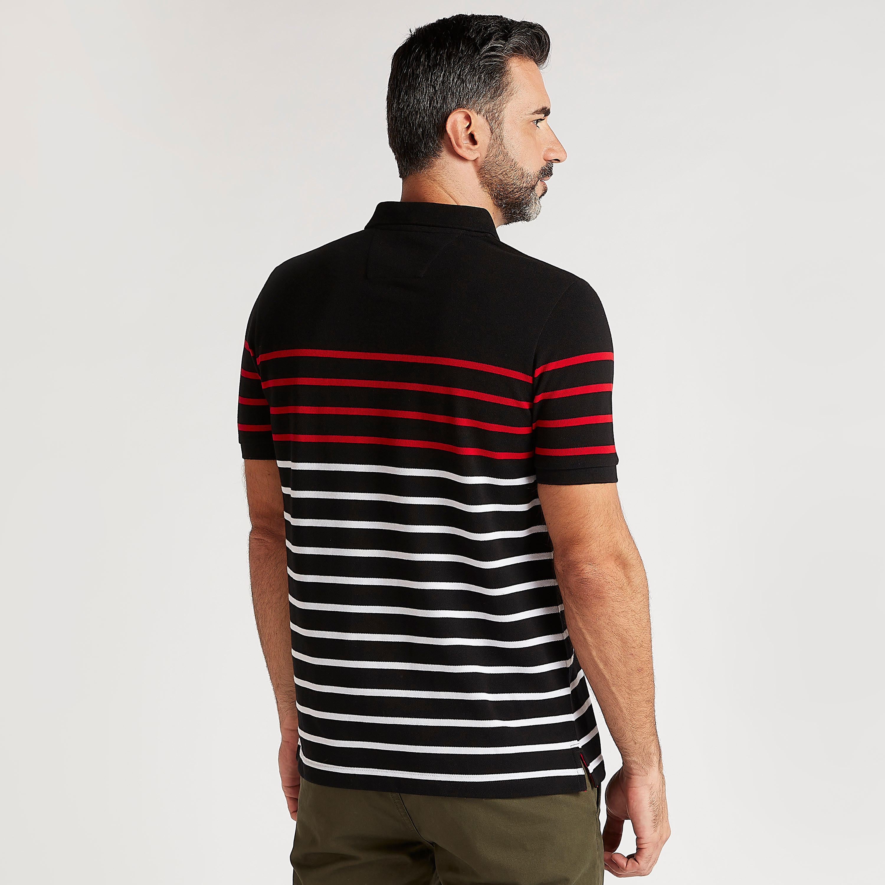 تيشيرت بولو مخطّط بأكمام قصيرة وياقة عادية-men-clothing-tshirtsandpolos-polos-image-4