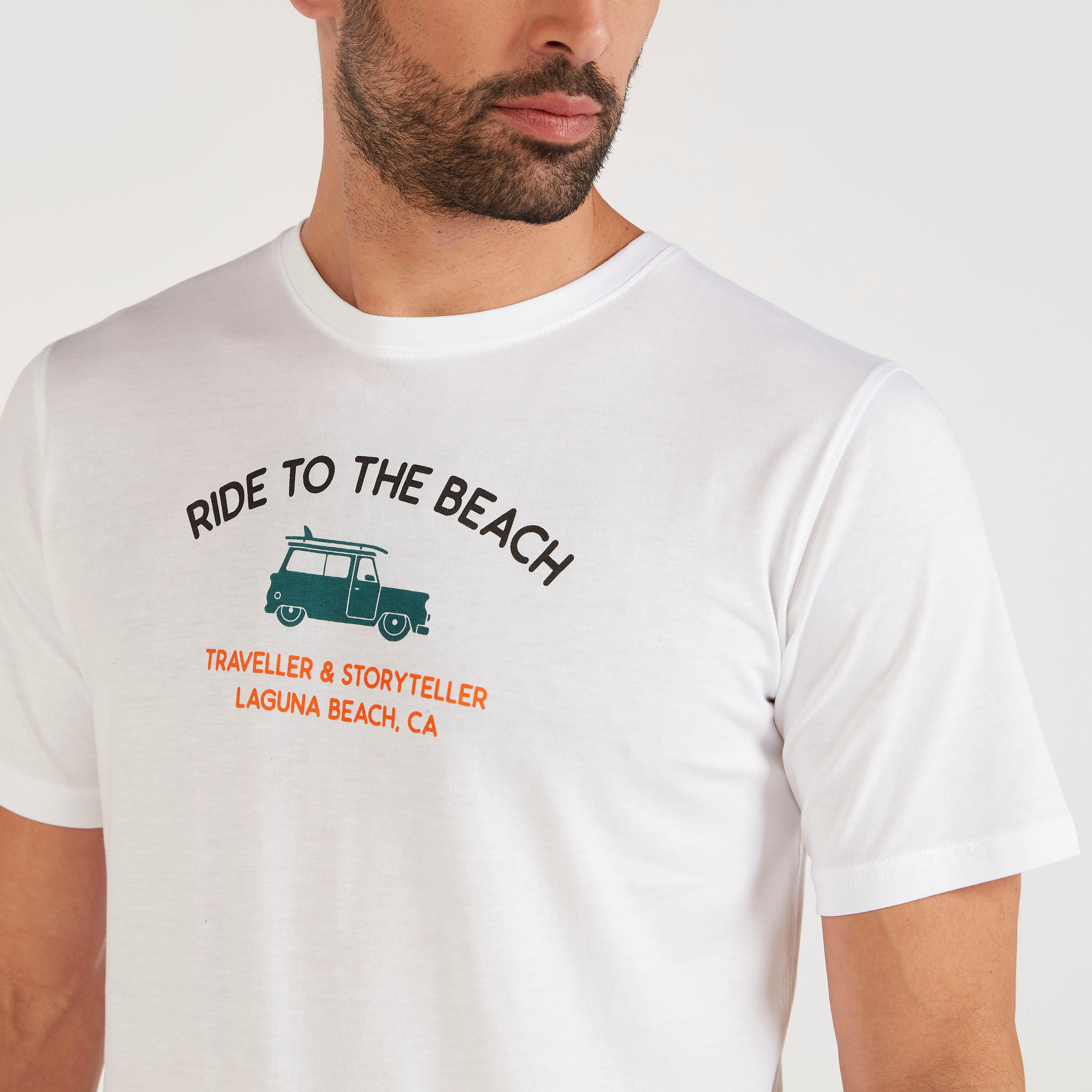 تيشيرت بياقة ضيّقة وأكمام قصيرة وطبعات-men-clothing-tshirtsandpolos-tshirts-image-3