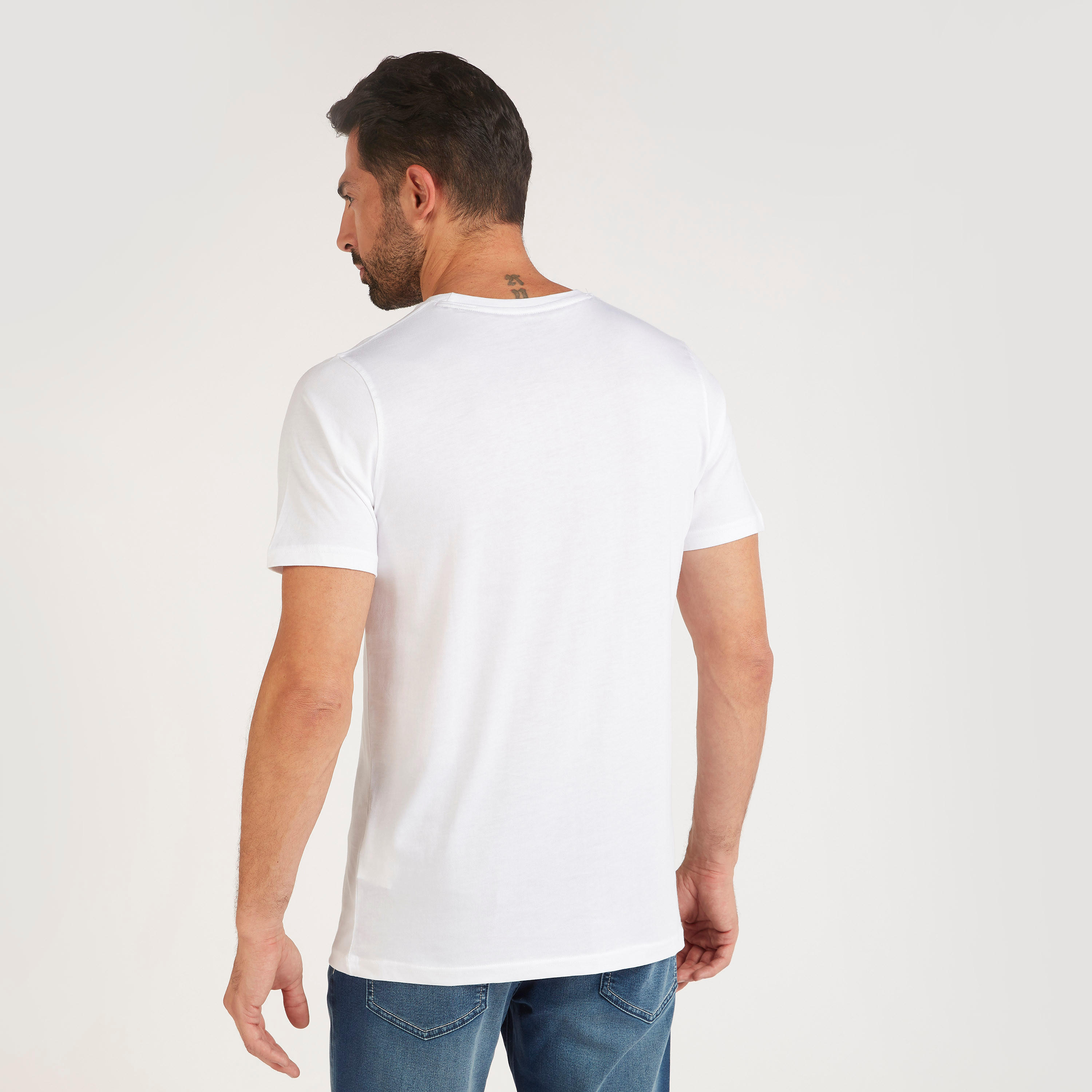 تيشيرت بياقة ضيّقة وأكمام قصيرة وطبعات-men-clothing-tshirtsandpolos-tshirts-image-1