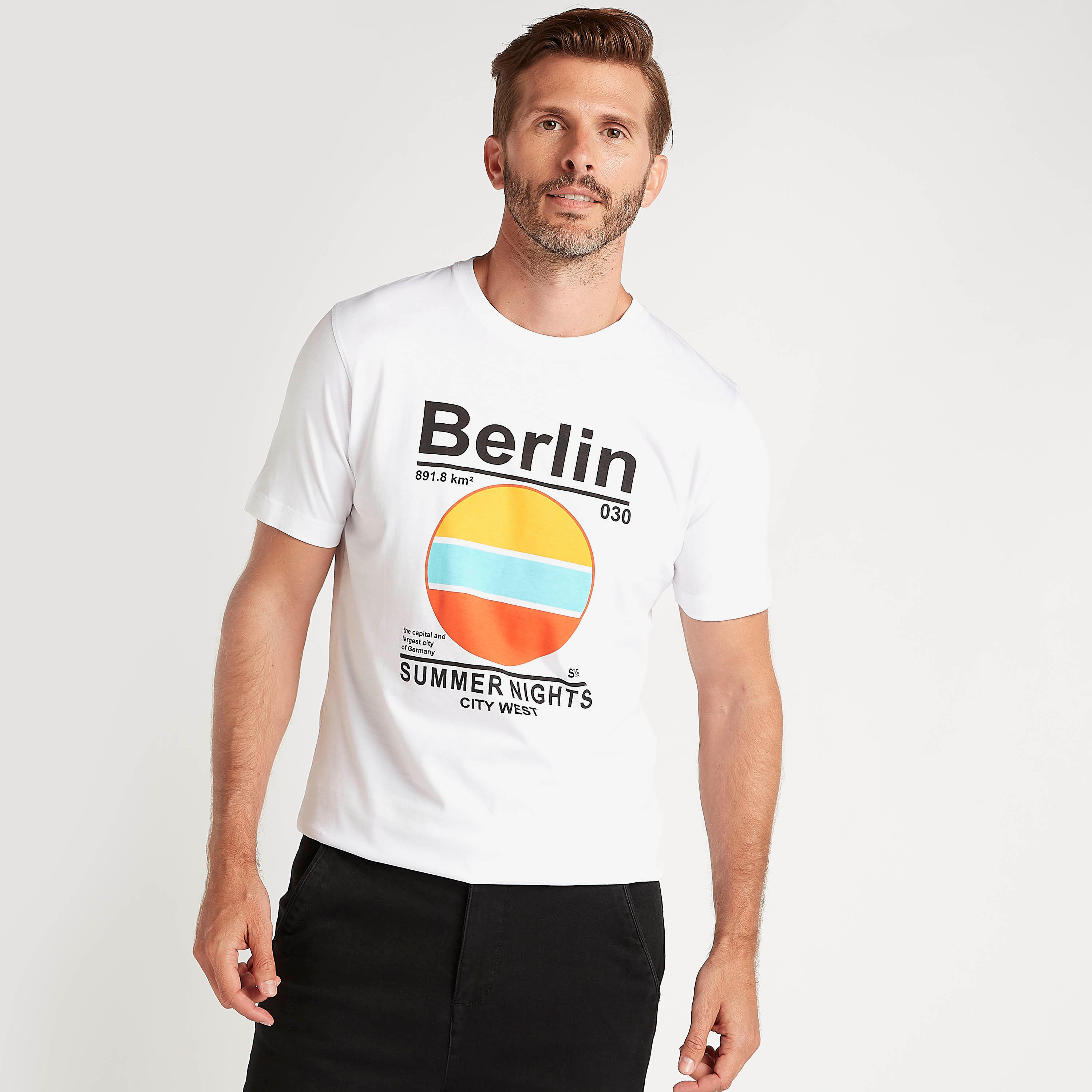 تيشيرت بياقة ضيّقة وأكمام قصيرة وطبعات-men-clothing-tshirtsandpolos-tshirts-image-5