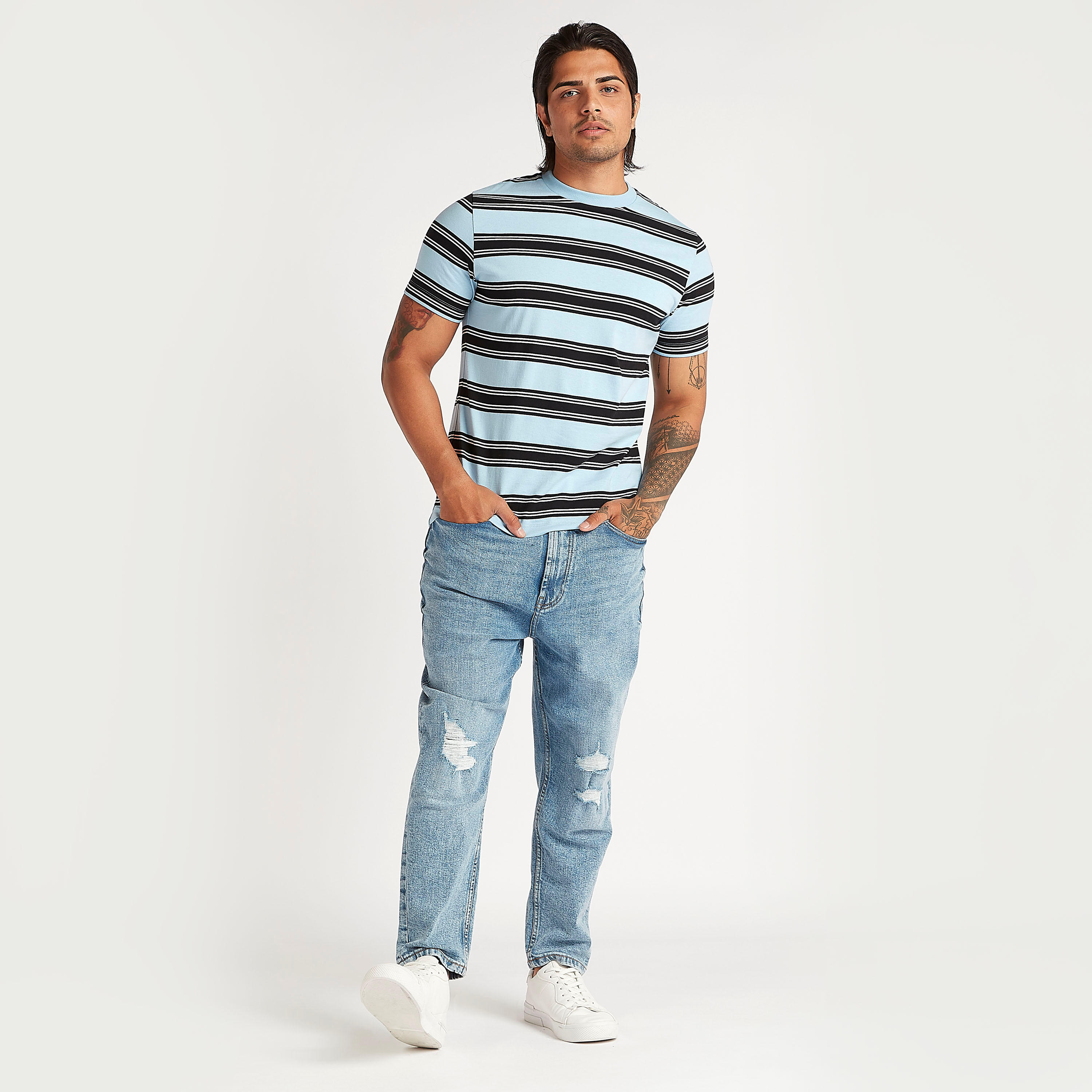 تيشيرت مخطّط بياقة ضيّقة وأكمام قصيرة-men-clothing-tshirtsandpolos-tshirts-image-3