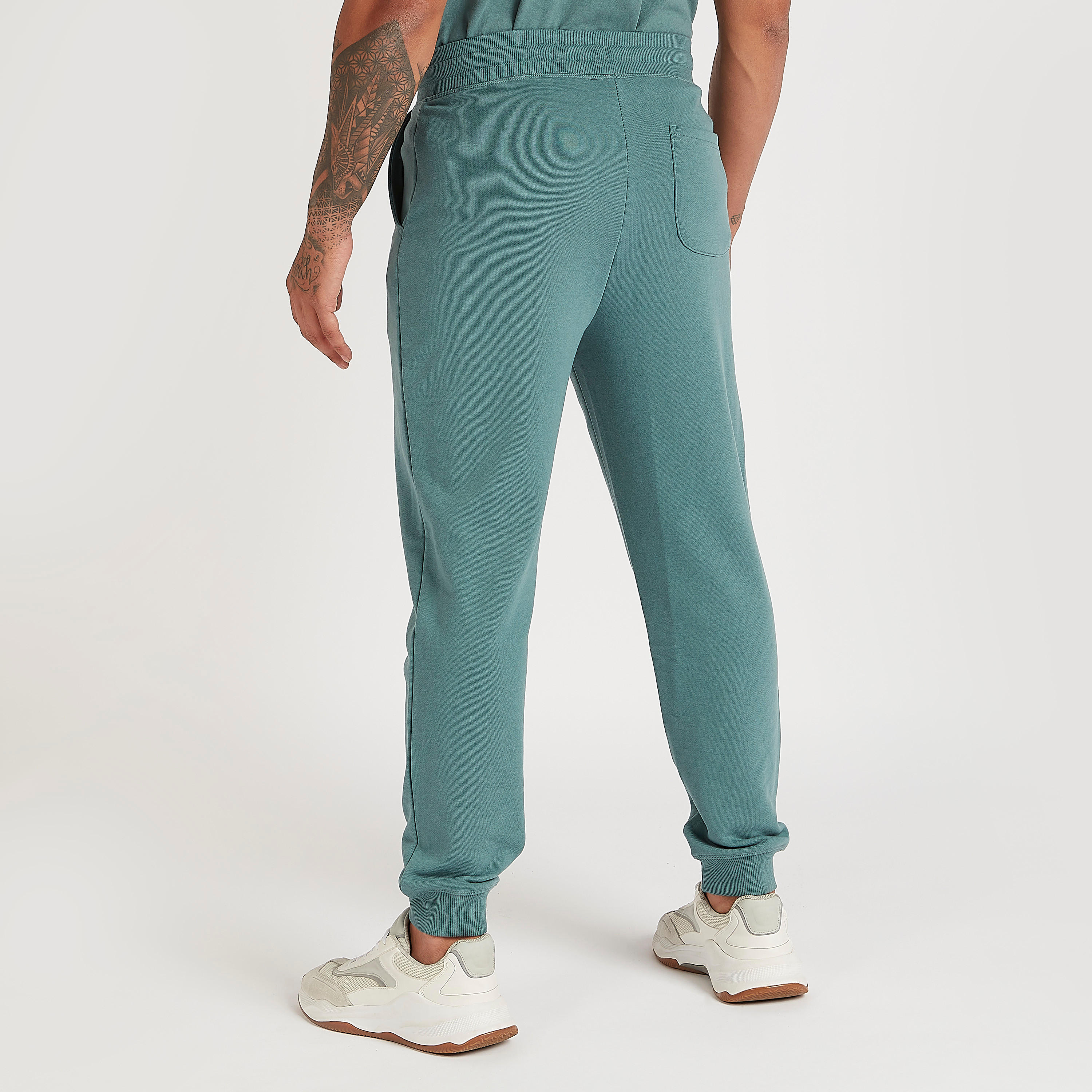 بنطلون رياضي سادة برباط إغلاق وجيوب-men-clothing-bottoms-joggers-image-1