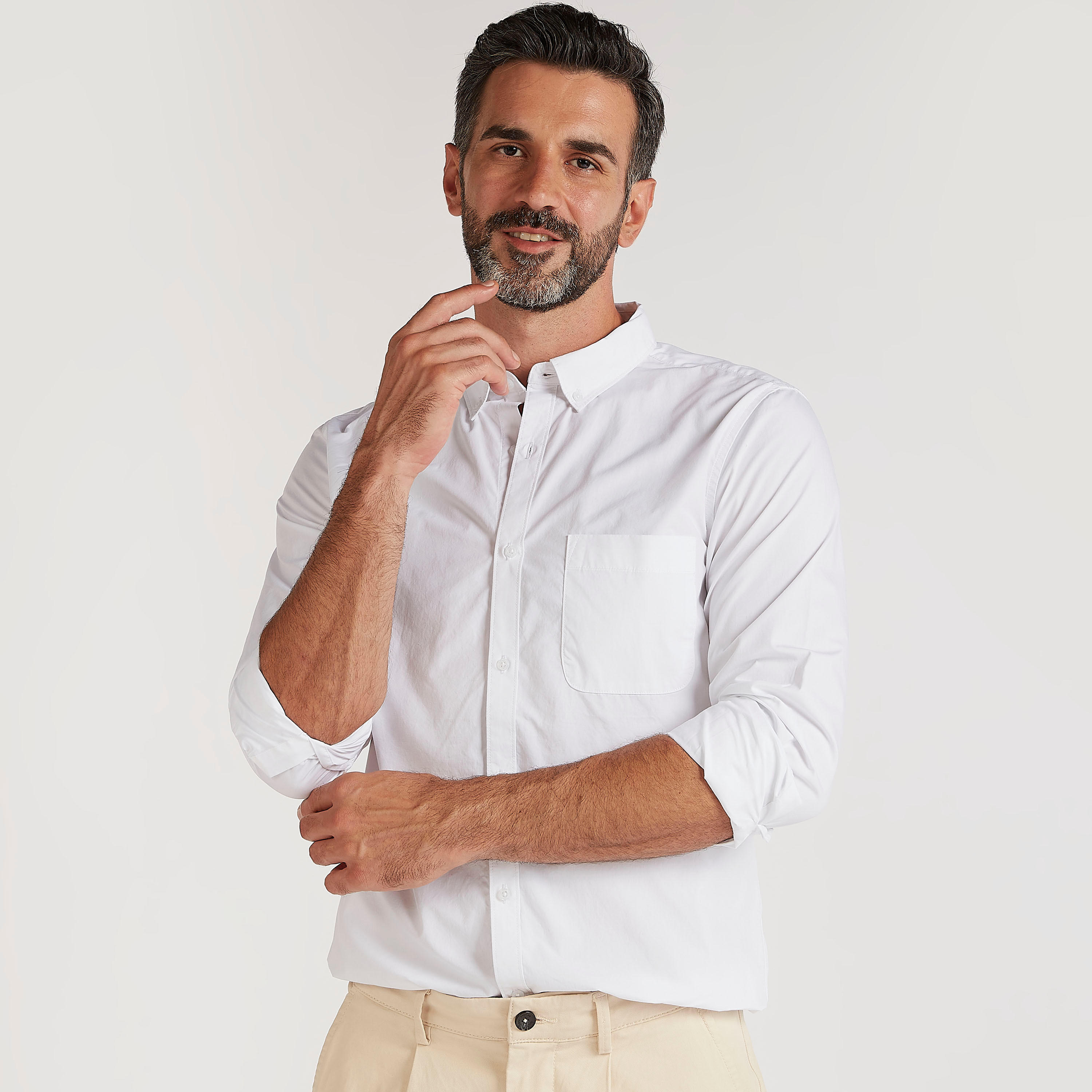 قميص سادة بياقة عادية وأكمام طويلة وجيب خارجي-men-clothing-shirts-image-5