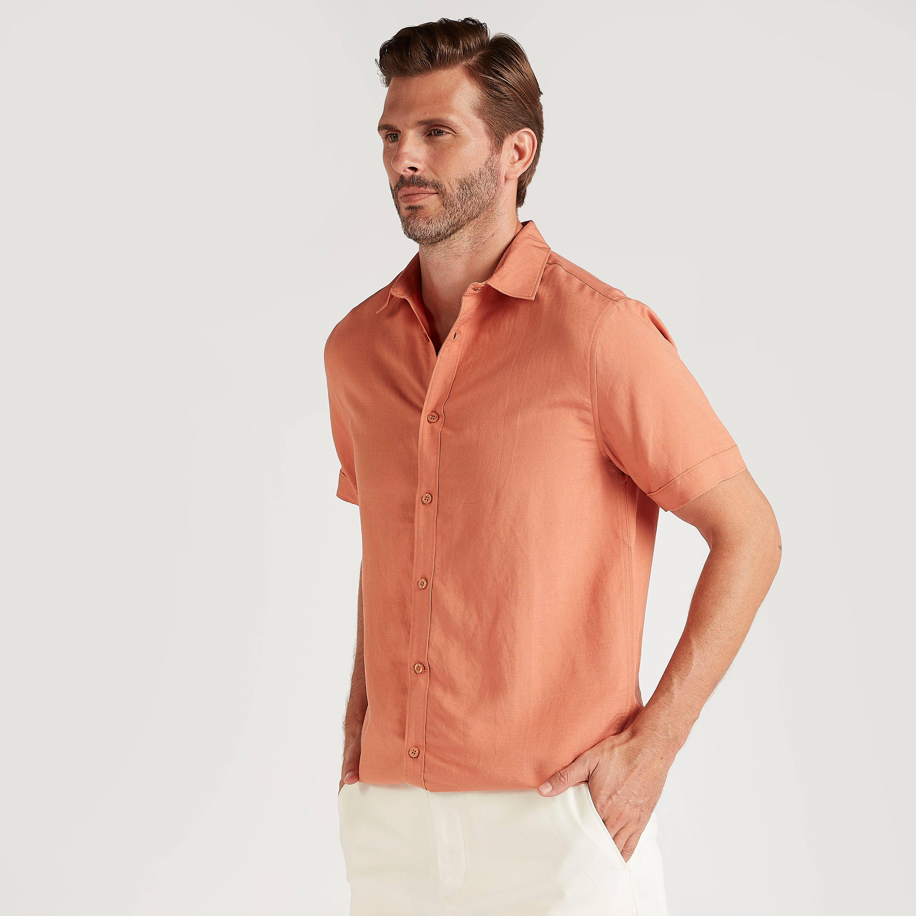 قميص بارز الملمس بأكمام قصيرة وزر-men-clothing-shirts-image-1