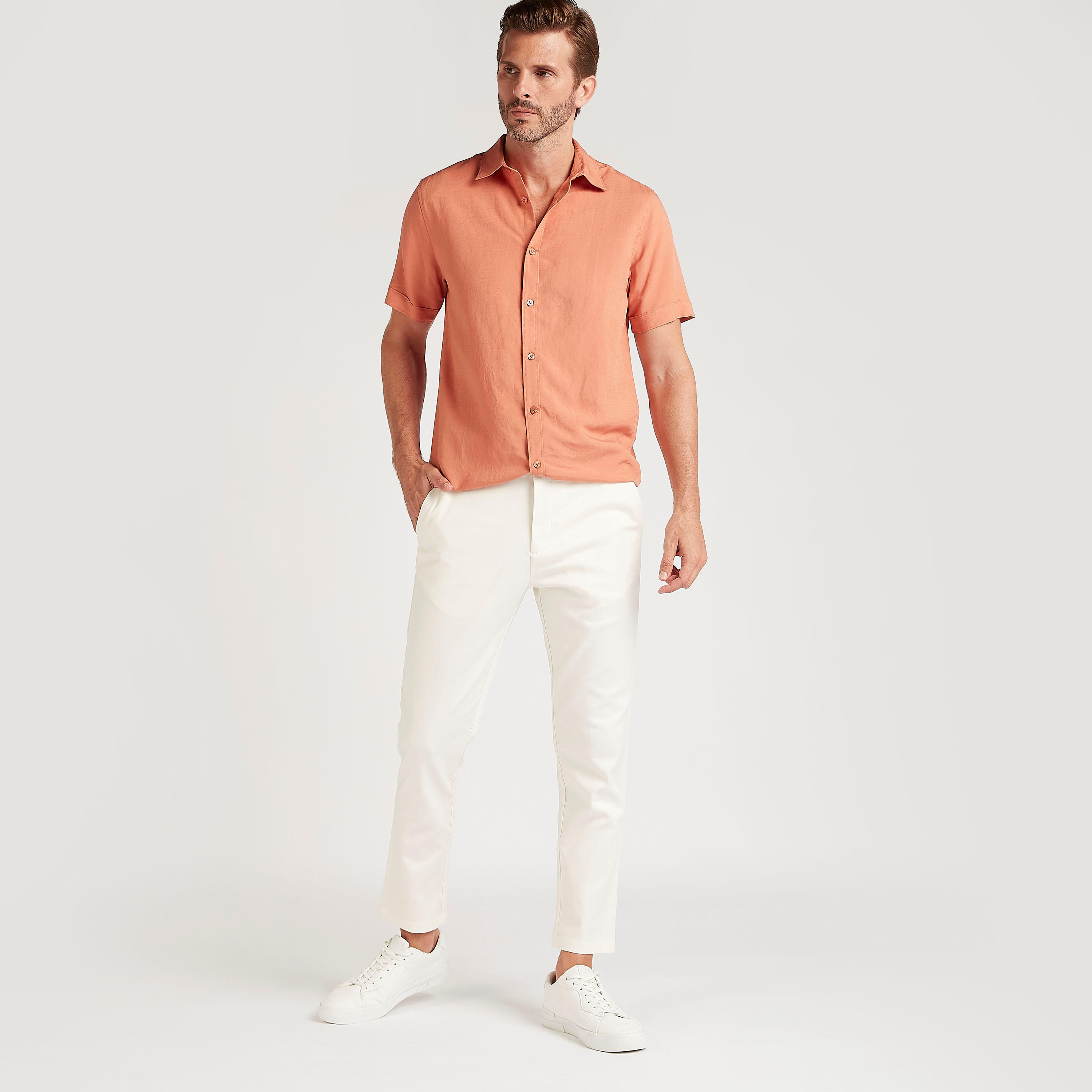 قميص بارز الملمس بأكمام قصيرة وزر-men-clothing-shirts-image-2