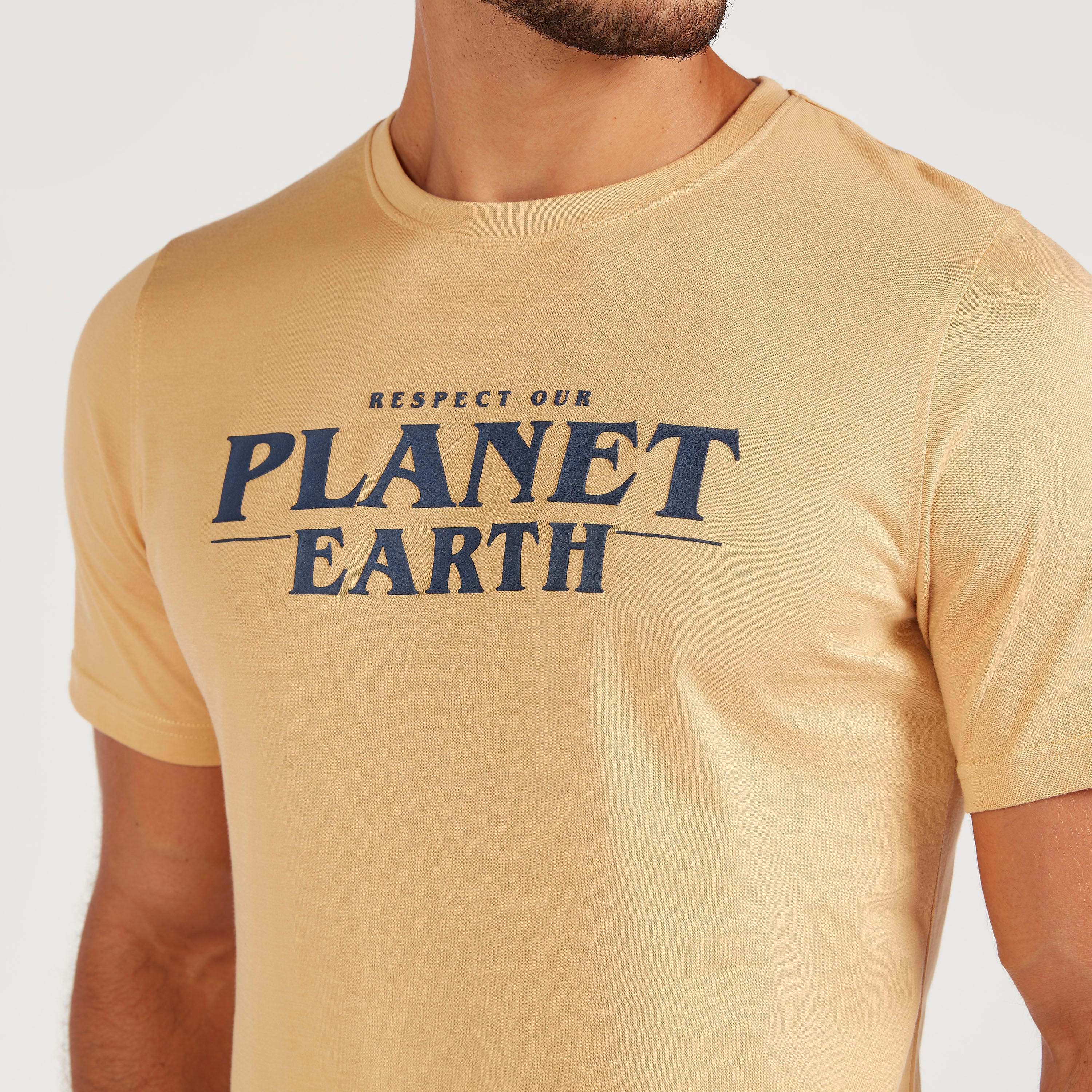 تيشيرت بياقة ضيّقة وأكمام قصيرة وطبعات-men-clothing-tshirtsandpolos-tshirts-image-3