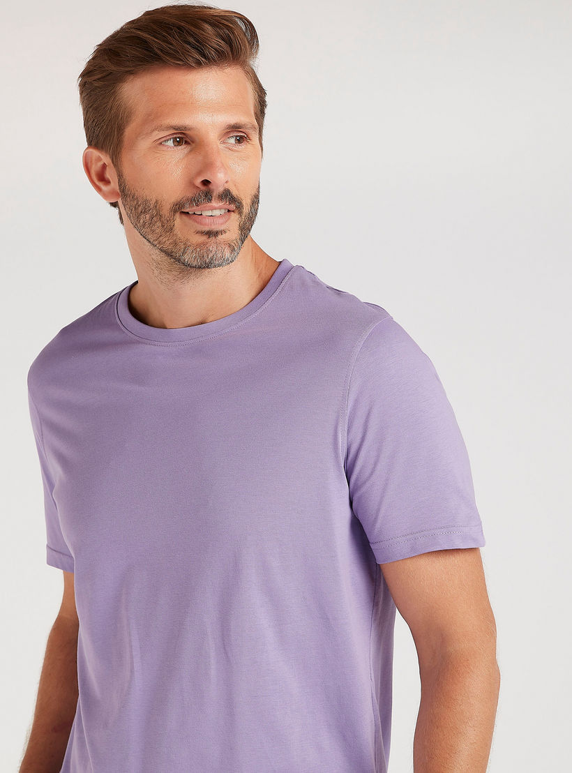 تيشيرت سادة بياقة ضيّقة وأكمام قصيرة-men-clothing-tshirtsandpolos-tshirts-image-4