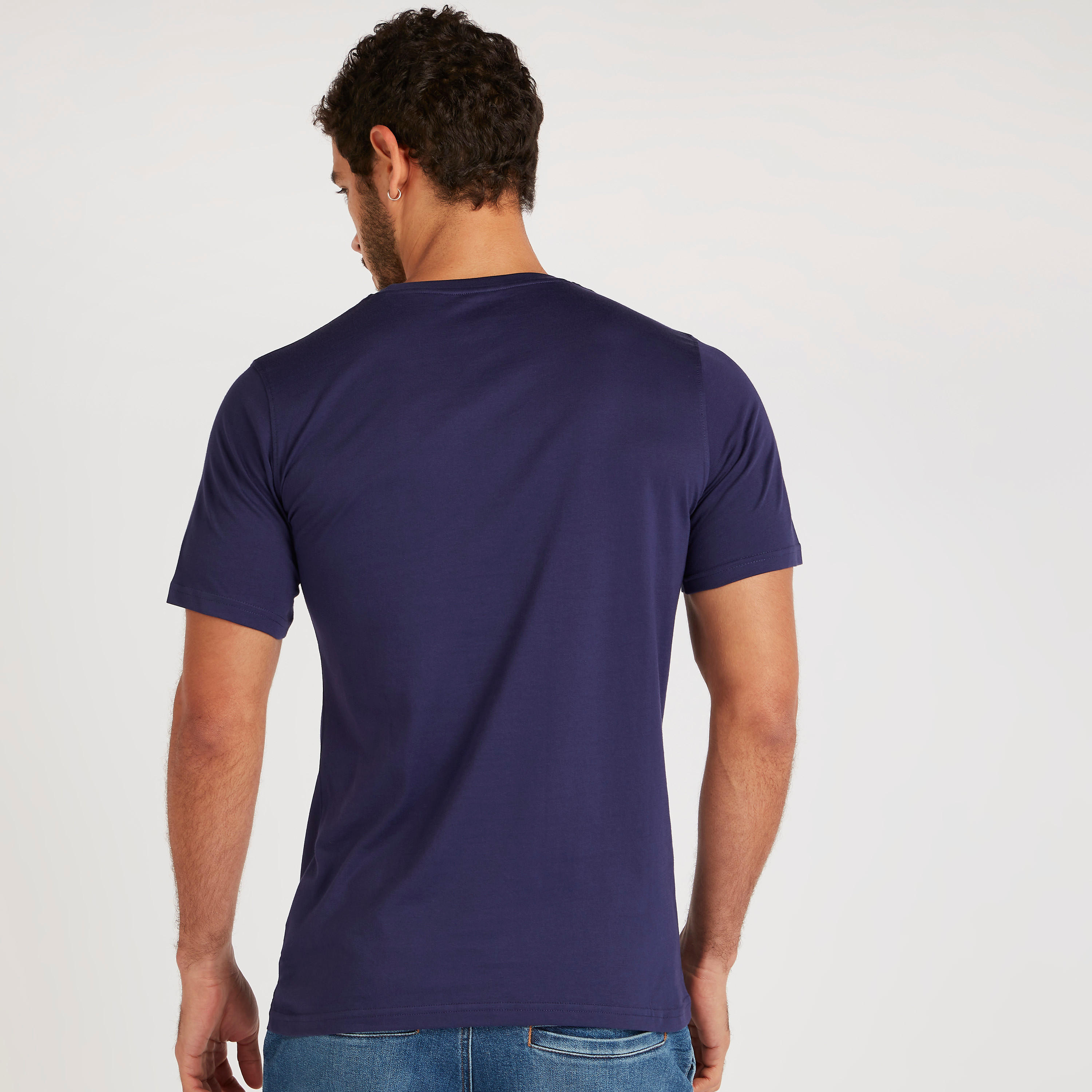 تيشيرت بياقة ضيقة وأكمام قصيرة وطبعات-men-clothing-tshirtsandpolos-tshirts-image-1