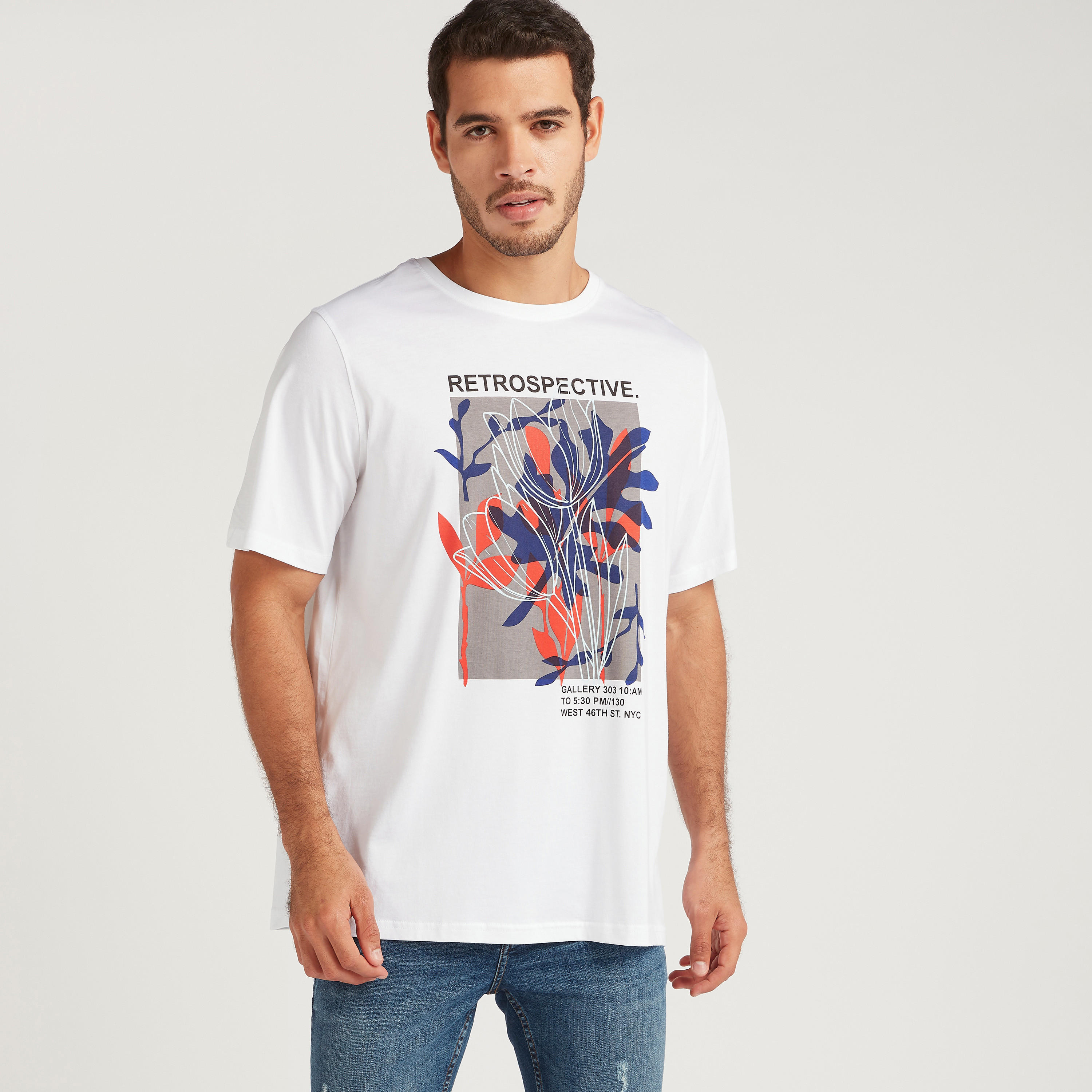 تيشيرت بياقة ضيّقة وأكمام قصيرة وطبعات-men-clothing-tshirtsandpolos-tshirts-image-1