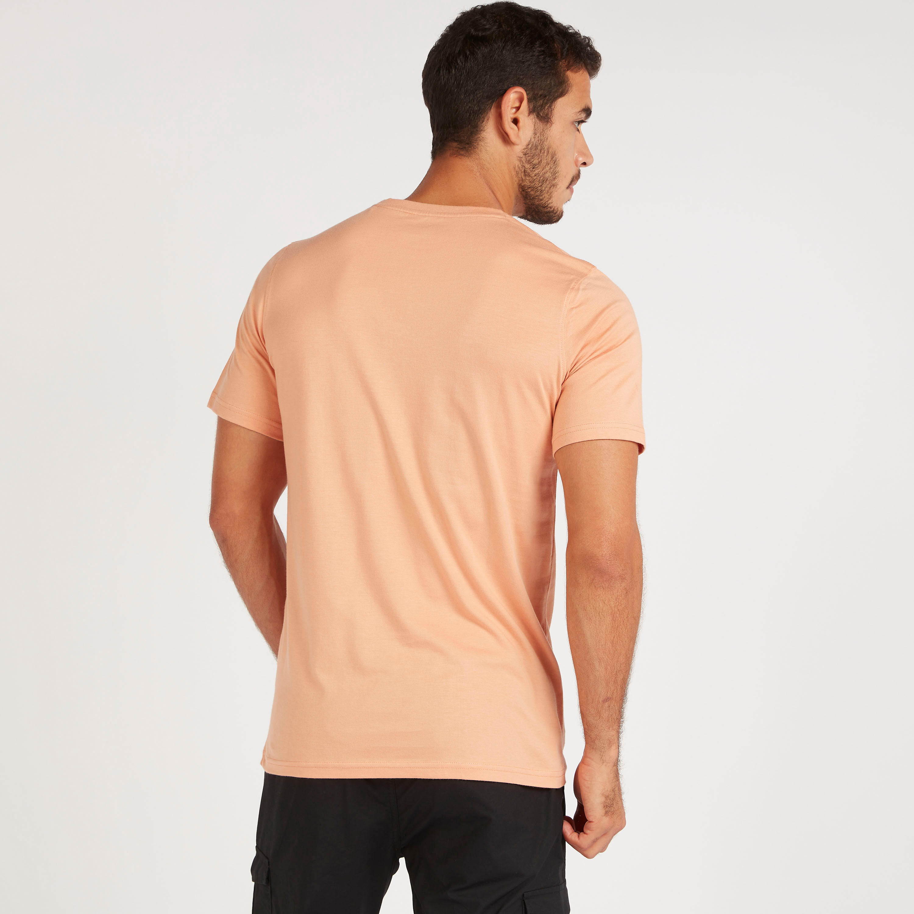تيشيرت بياقة ضيّقة وأكمام قصيرة وطبعات-men-clothing-tshirtsandpolos-tshirts-image-4