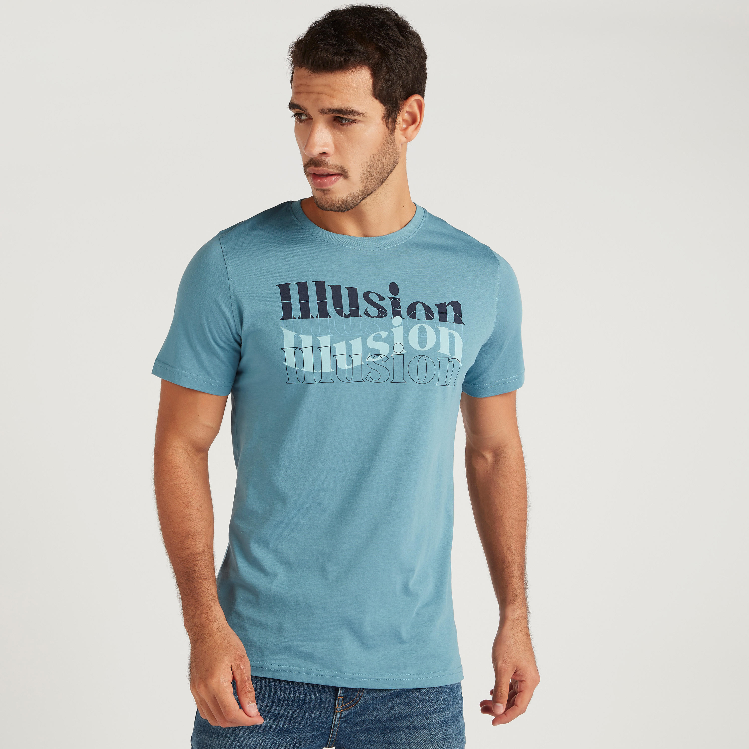 تيشيرت بياقة ضيّقة وأكمام قصيرة وطبعات-men-clothing-tshirtsandpolos-tshirts-image-1