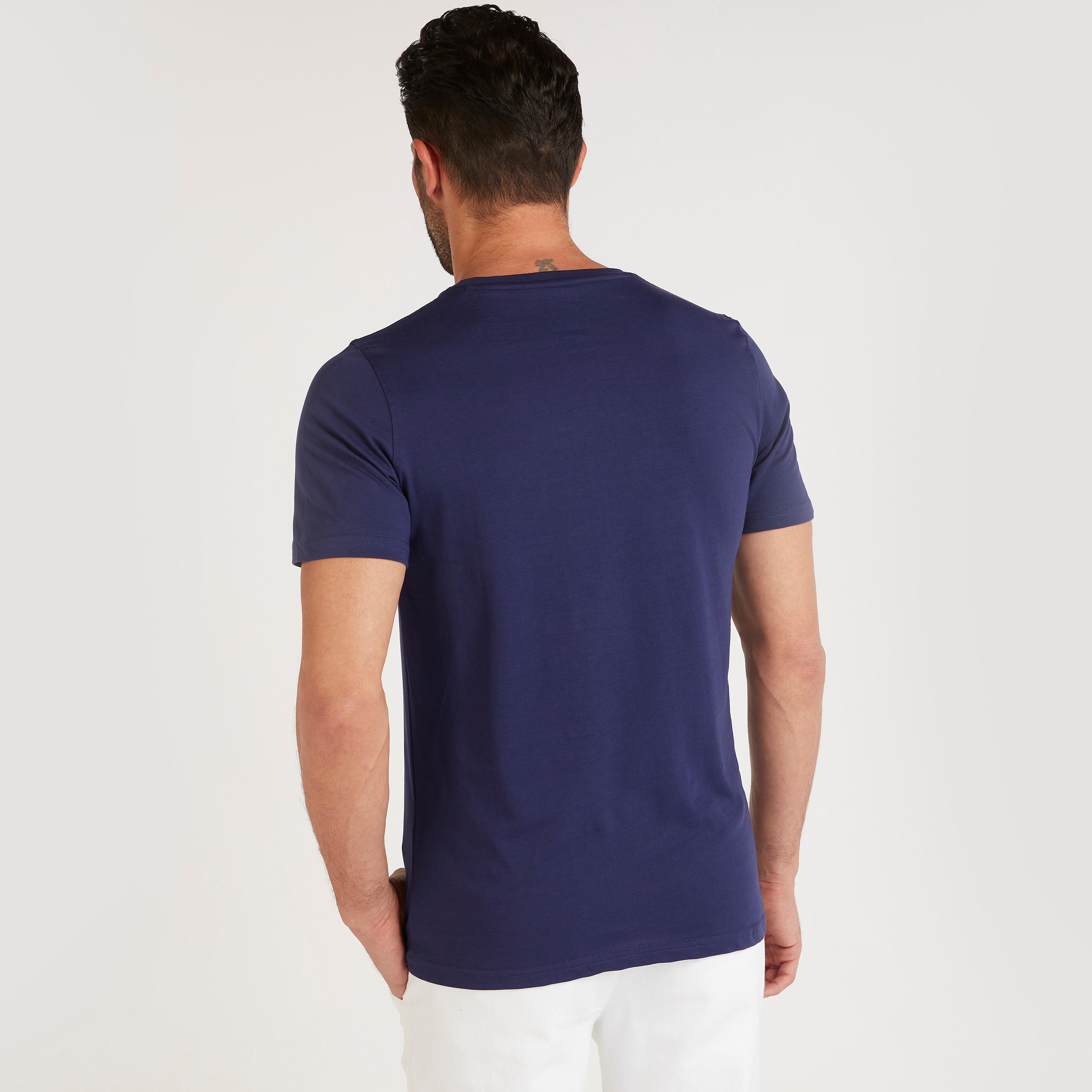 تيشيرت بياقة ضيّقة وأكمام قصيرة وطبعات-men-clothing-tshirtsandpolos-tshirts-image-4