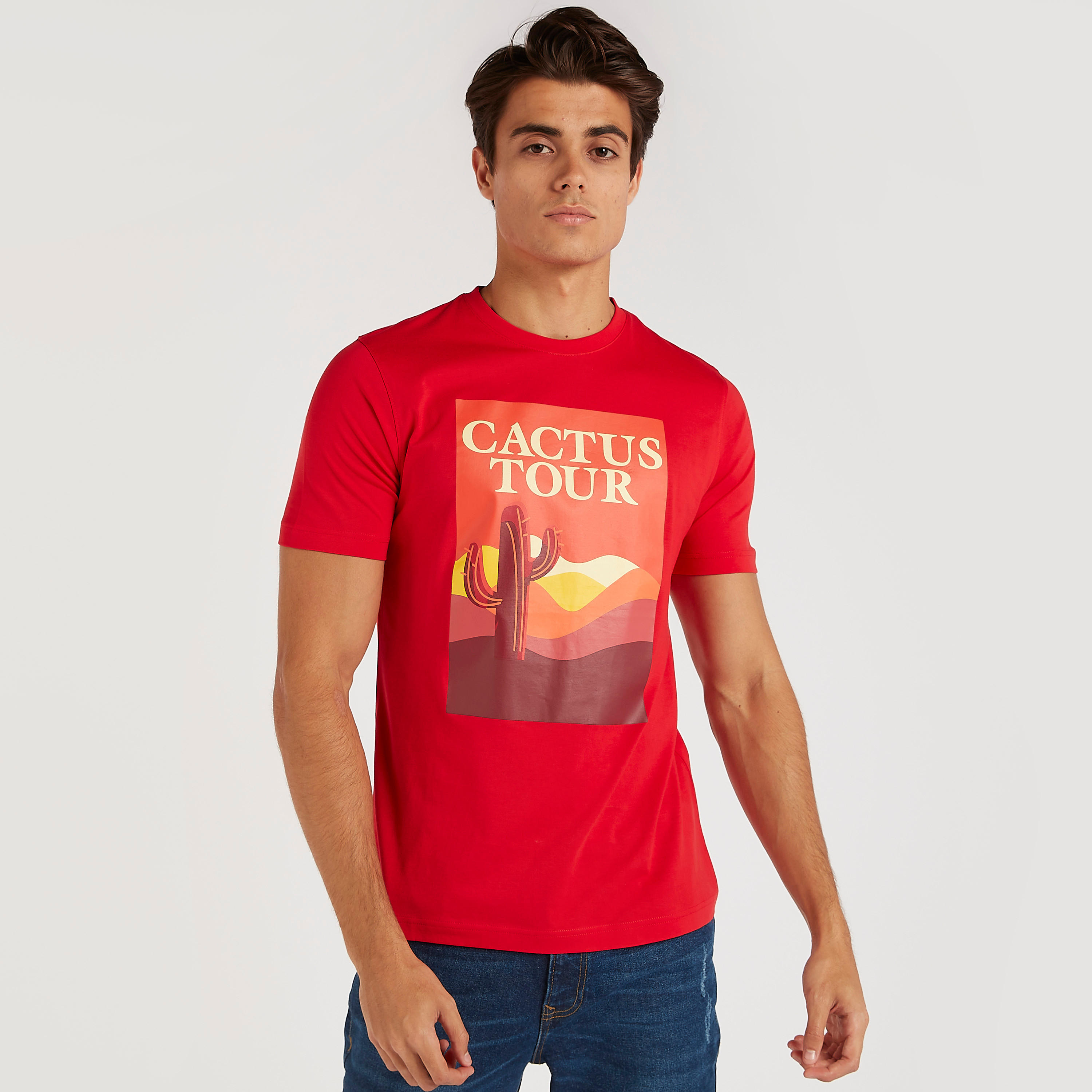 تيشيرت بياقة ضيّقة وأكمام قصيرة وطبعات-men-clothing-tshirtsandpolos-tshirts-image-1