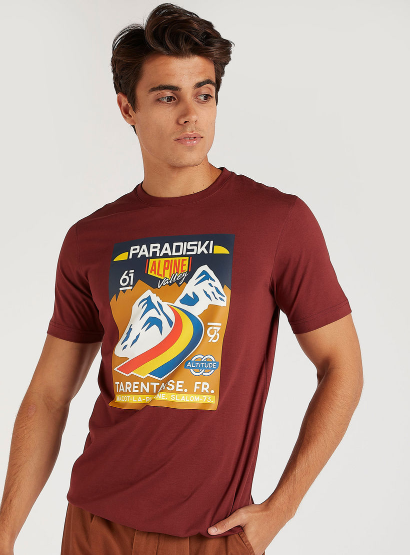 تيشيرت بياقة ضيّقة وأكمام قصيرة وطبعات-men-clothing-tshirtsandpolos-tshirts-image-4