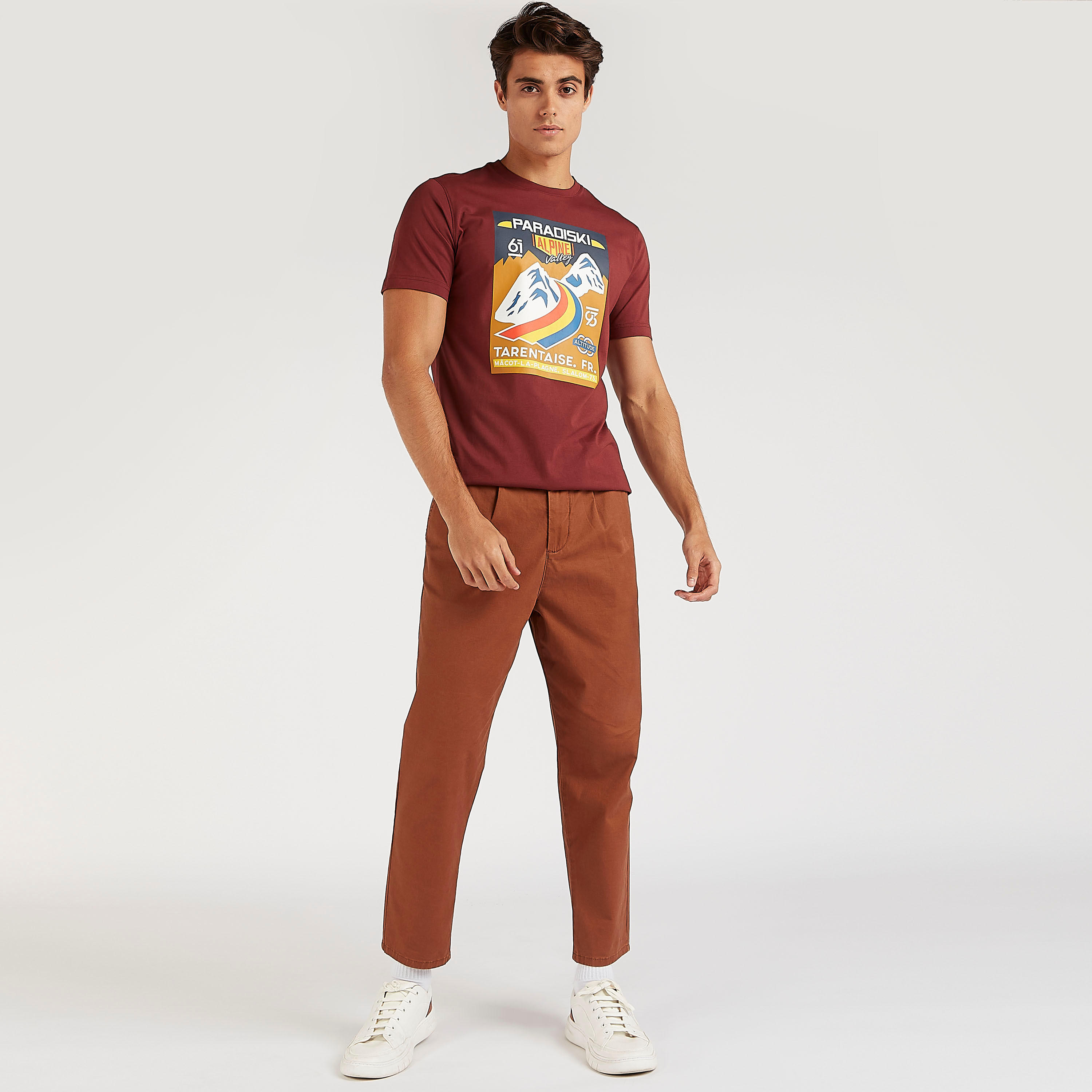 تيشيرت بياقة ضيّقة وأكمام قصيرة وطبعات-men-clothing-tshirtsandpolos-tshirts-image-3