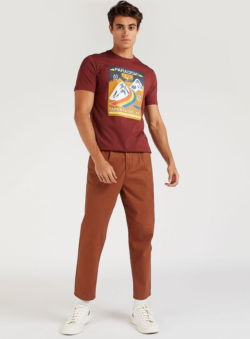 تيشيرت بياقة ضيّقة وأكمام قصيرة وطبعات-men-clothing-tshirtsandpolos-tshirts-image-3