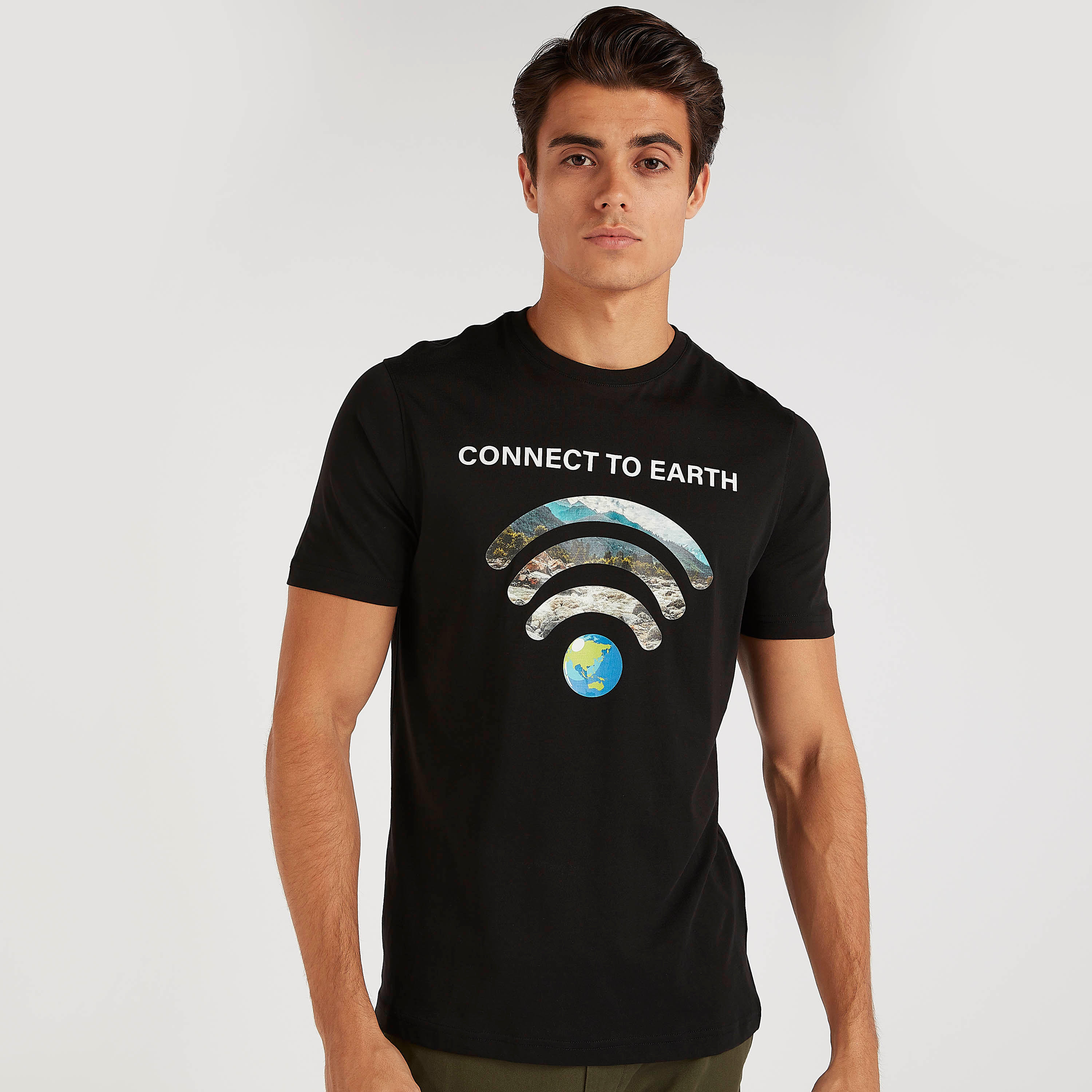 Printed T-shirt with Short Sleeves and Crew Neck-men-clothing-tshirtsandpolos-tshirts-image-1